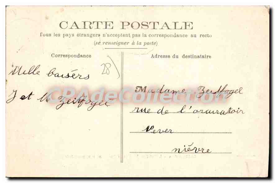 Châteaudun - L'Hôtel de Ville et la Fontaine monumentale — Imp. Laussedat, Châteaudun — Reverso