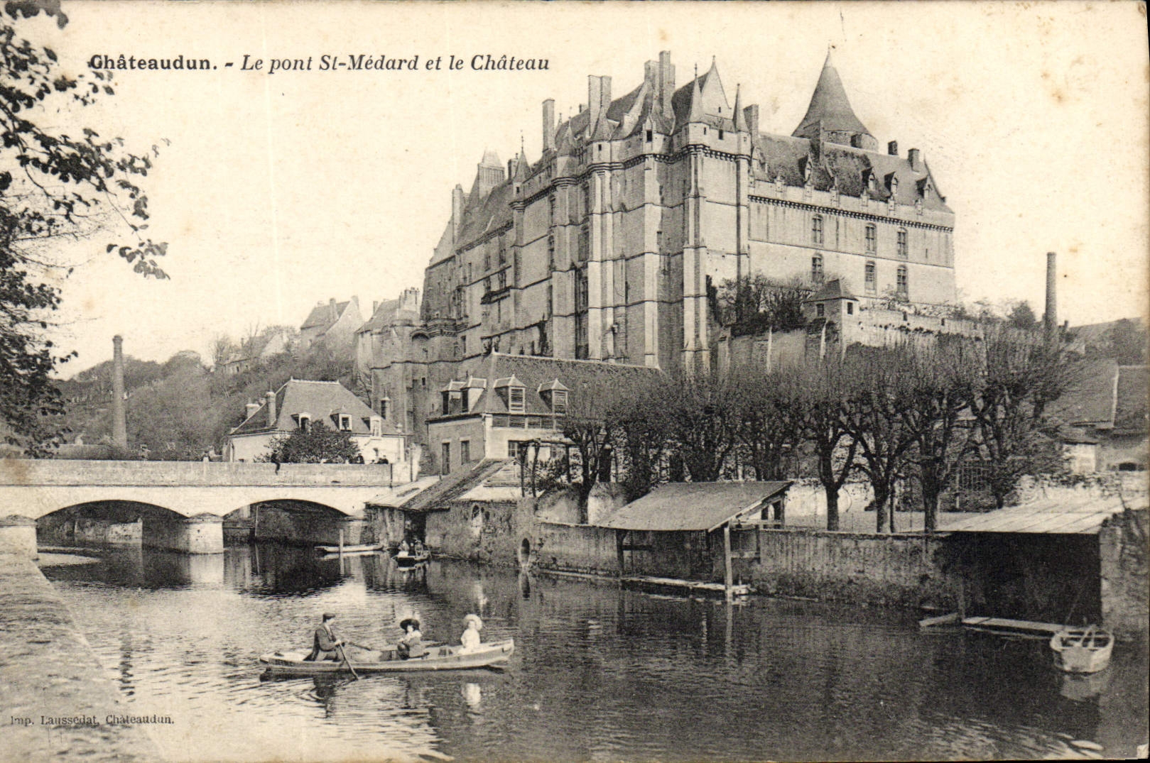 CPA Chateaudun Le Pont St Medard Et Le Chateau