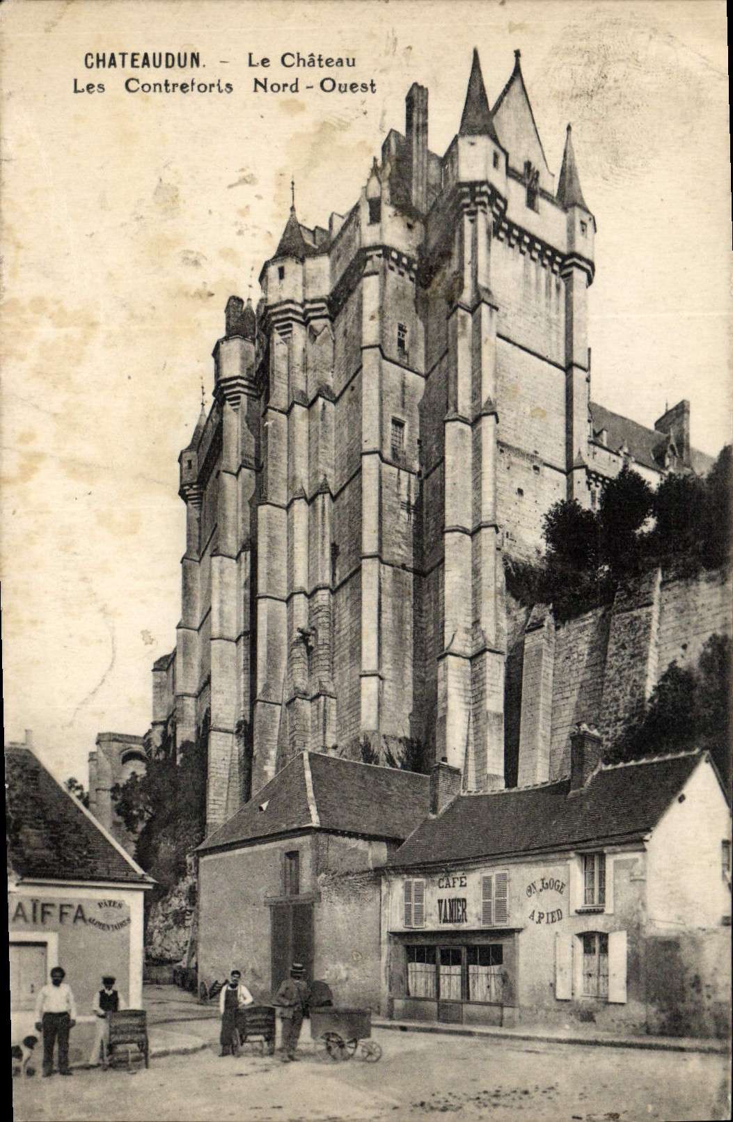 Châteaudun — Le Château Les Contreforts Nord-Ouest — Éditeur : A. Lefebvre