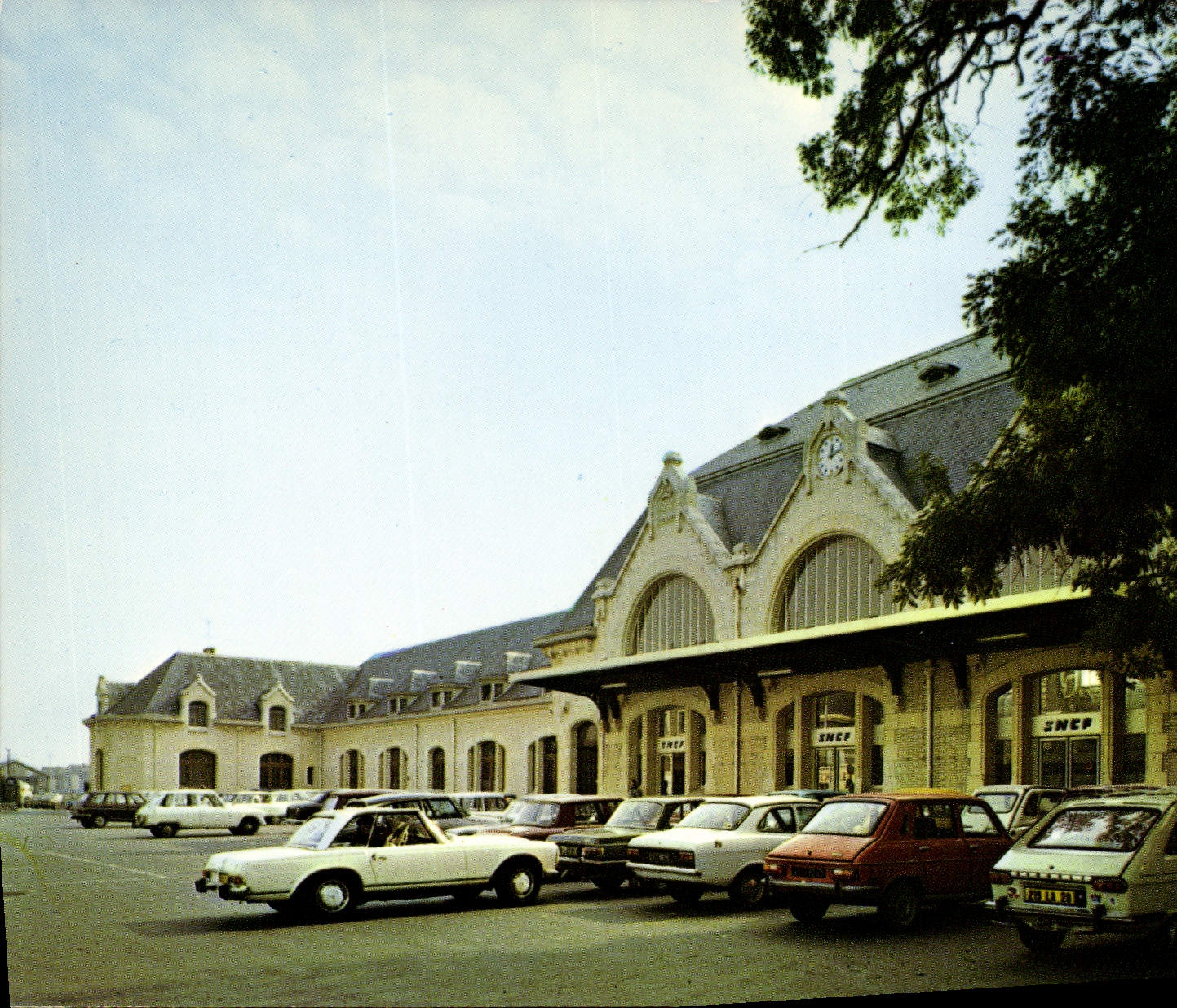 Gare de Dreux — vue extérieure — éditeur La Cogne, 28 134 100