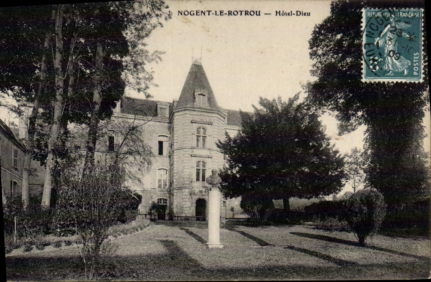 Nogent-le-Rotrou — Hôtel-Dieu