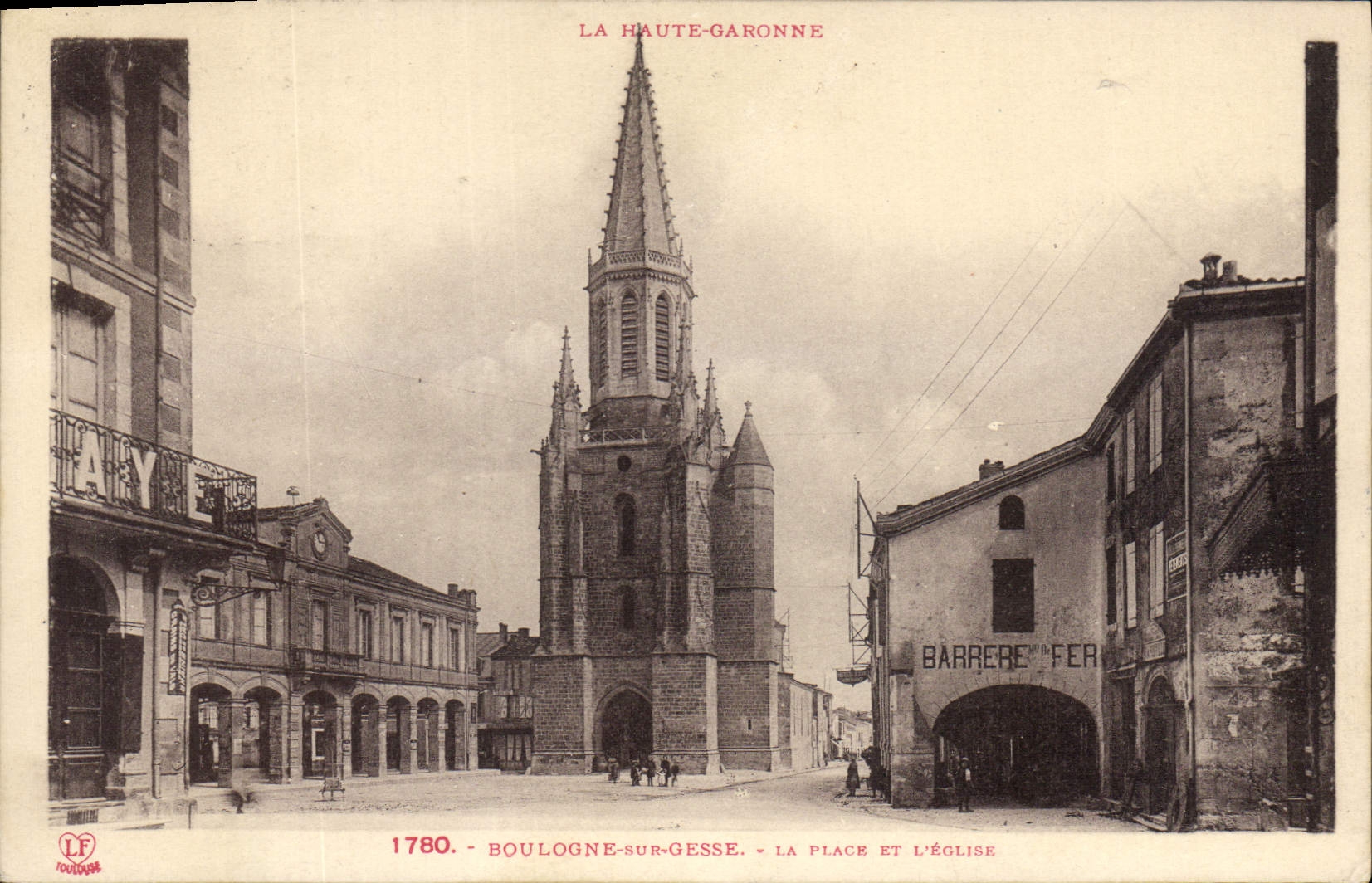 Boulogne-sur-Gesse — La place et l'église — Phototypie Labouche, Toulouse, n°1780