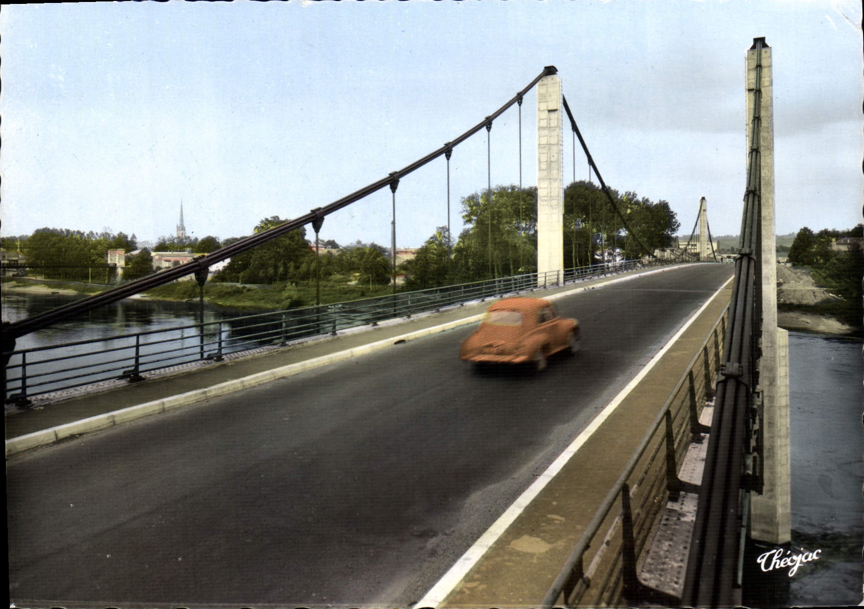 Der neue Brücke — Sainte-Foy-la-Grande — Editions Theojac
