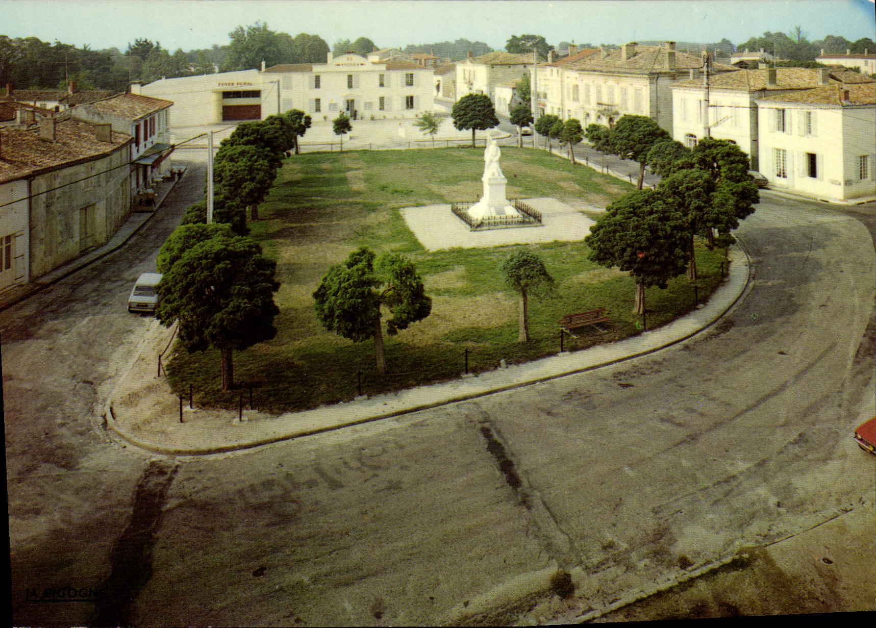 Queyrac (Gironde) — La Place de la Mairie — Éditions 'LA CIGOGNE'