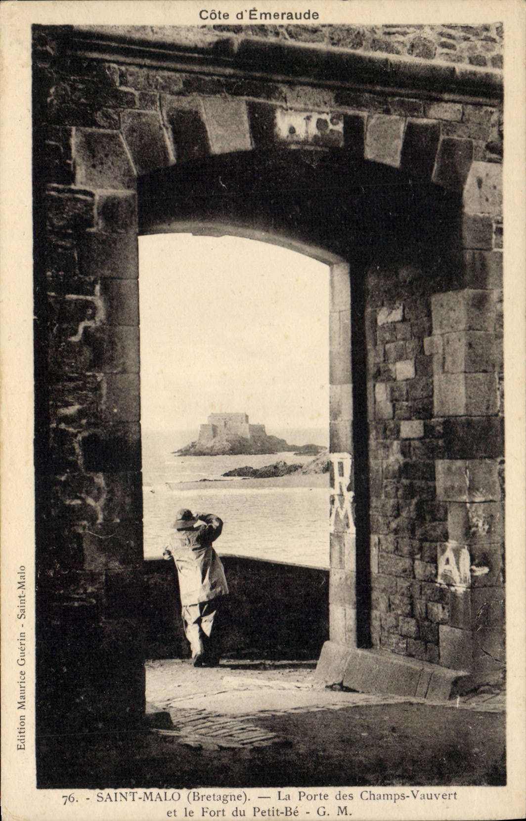 Saint-Malo (Bretaña) — La Puerta de los Campos Vauvert y el Fuerte del Pequeño Bé — Edición Maurice Guérin