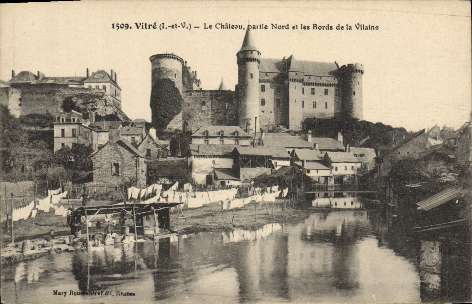 Vitré (Il-et-V.) — Le Château, partie Nord et les Bords de la Vilaine — Mary Roussellère Edit, Rennes