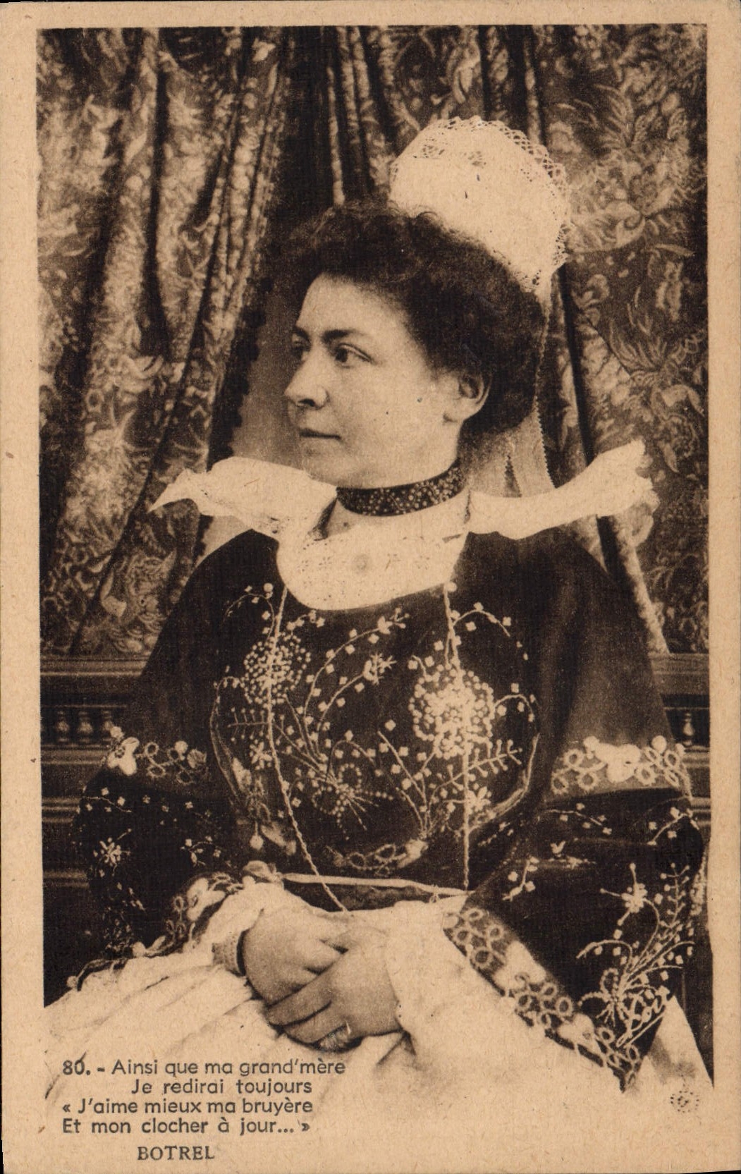 Femme en costume traditionnel — Botrel — Edition Ménuy - Remmes, n°80
