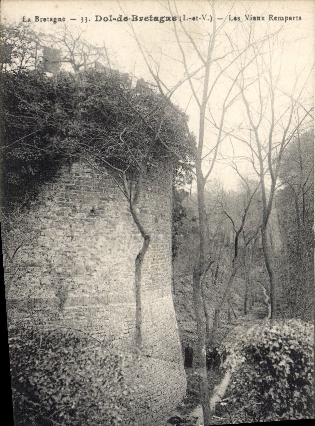 Dol-de-Bretagne (I.-et-V.) — De Oude Muren — Bretagne 33