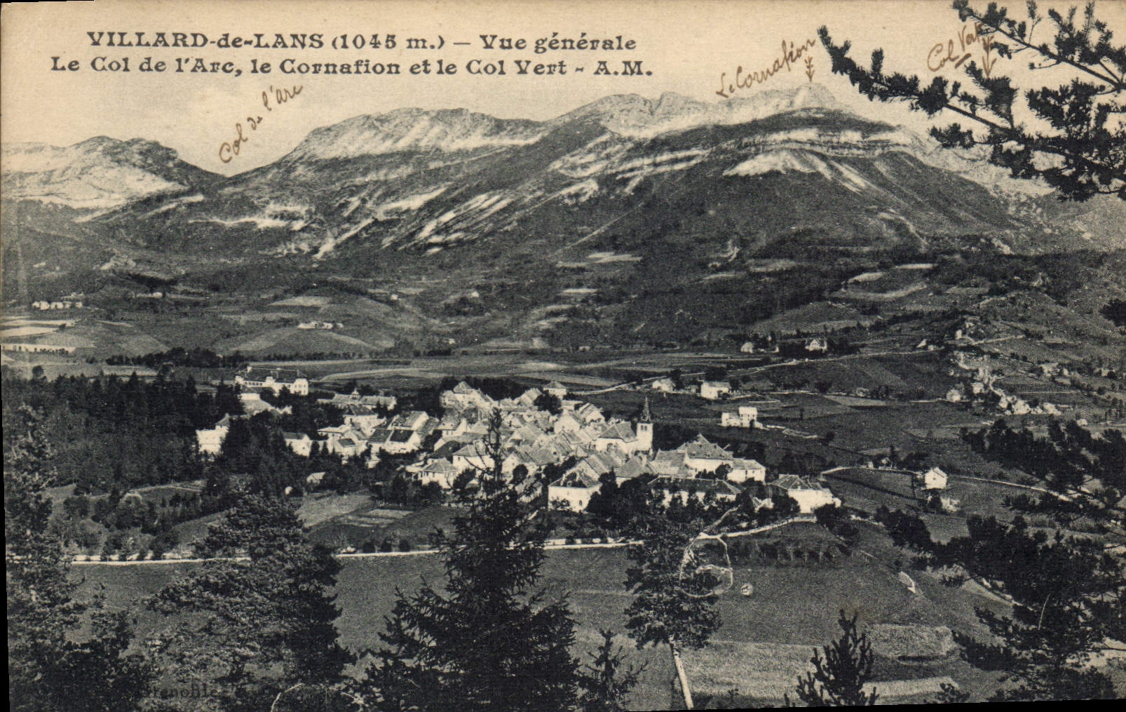 Villard-de-Lans (1045 m.) — Vue générale — Le Col de l'Arc, le Cornafion et le Col Vert — A.M.