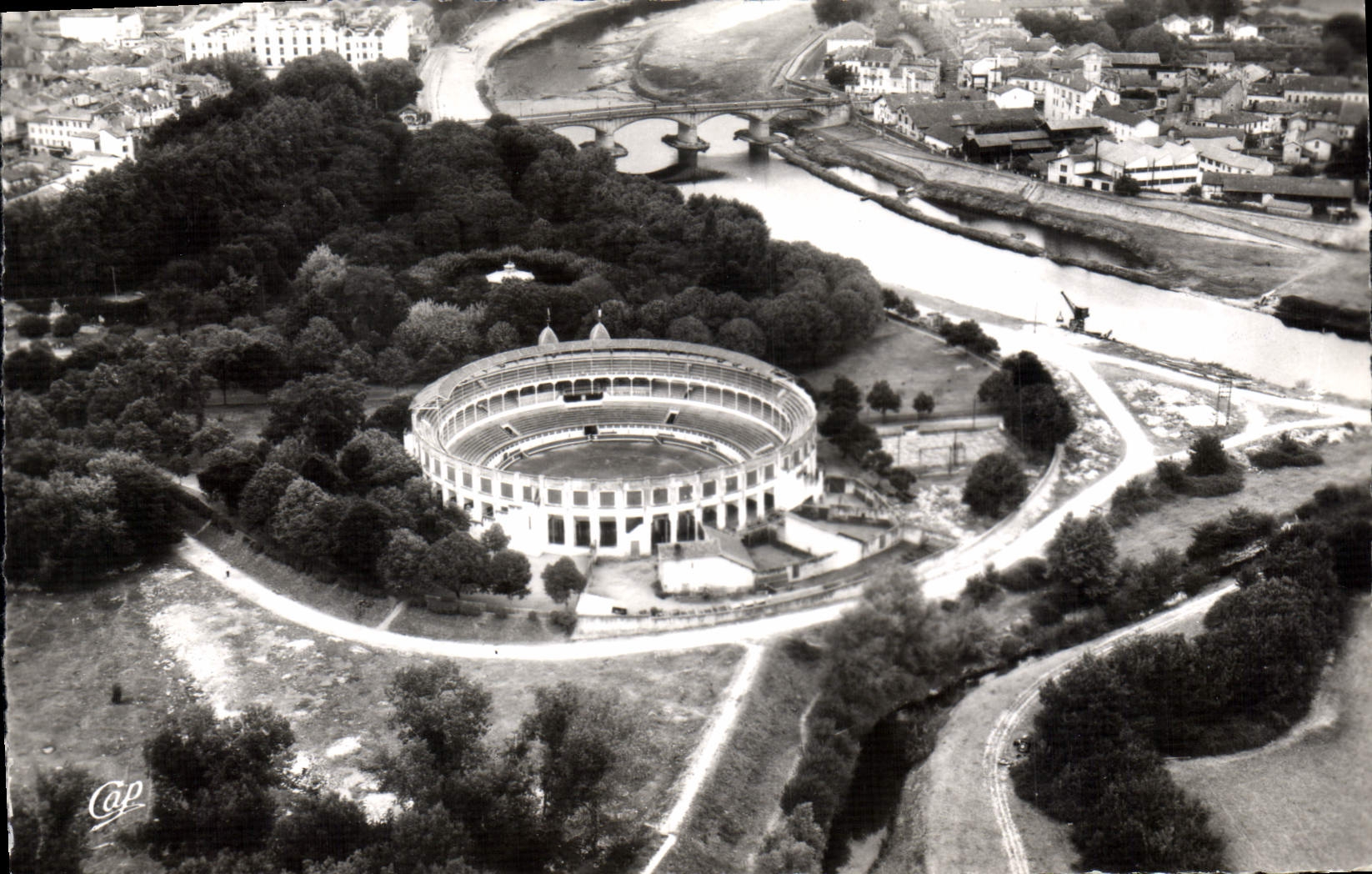 Le stade de Dax — vue aérienne — Cap
