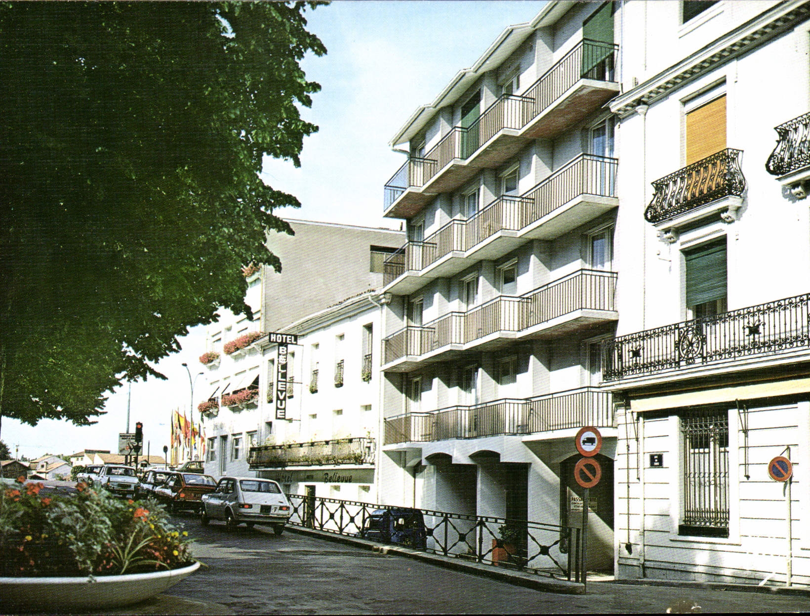 Hôtel Bellevue — Dax (40) — Éditeur: Cartes Postales Imprimées en France