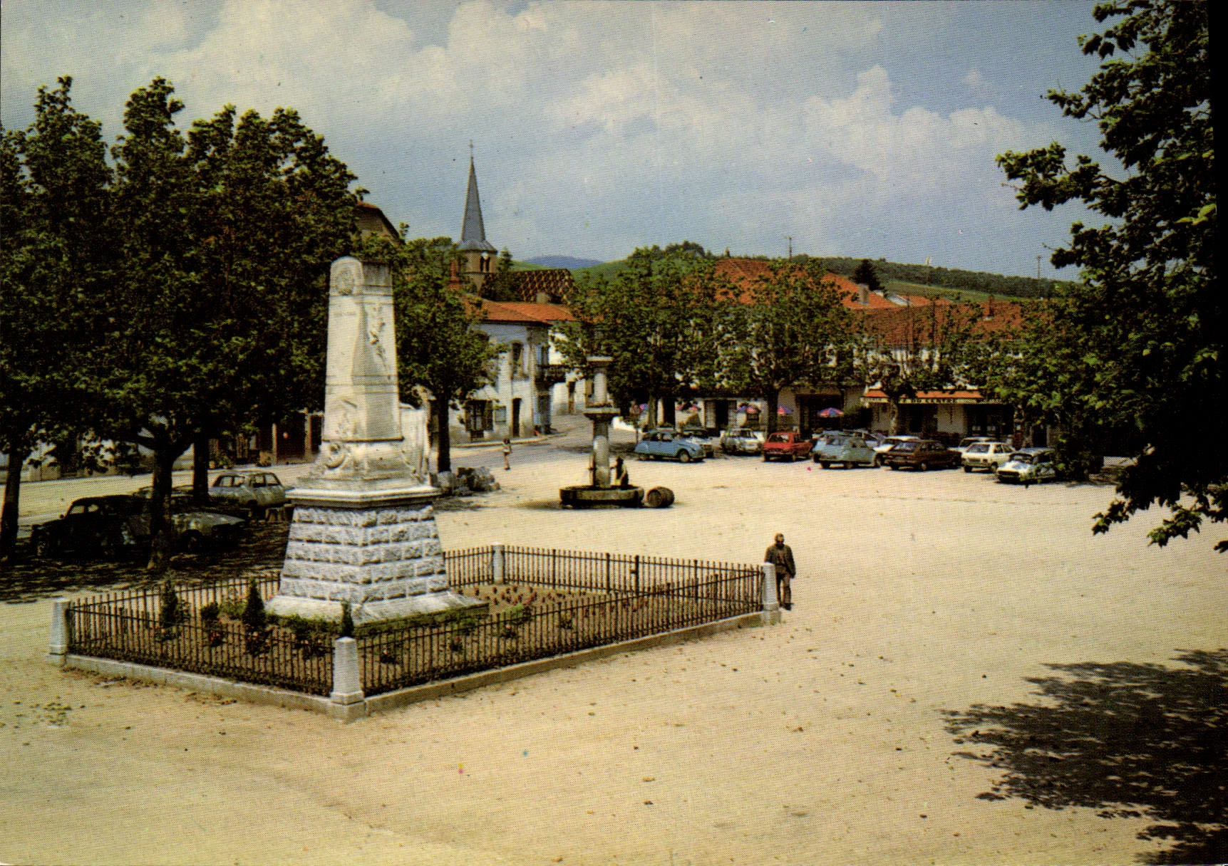 Saint-André-d'Apchon — Place de la Mairie — Éditions 'LA CIGOGNE'