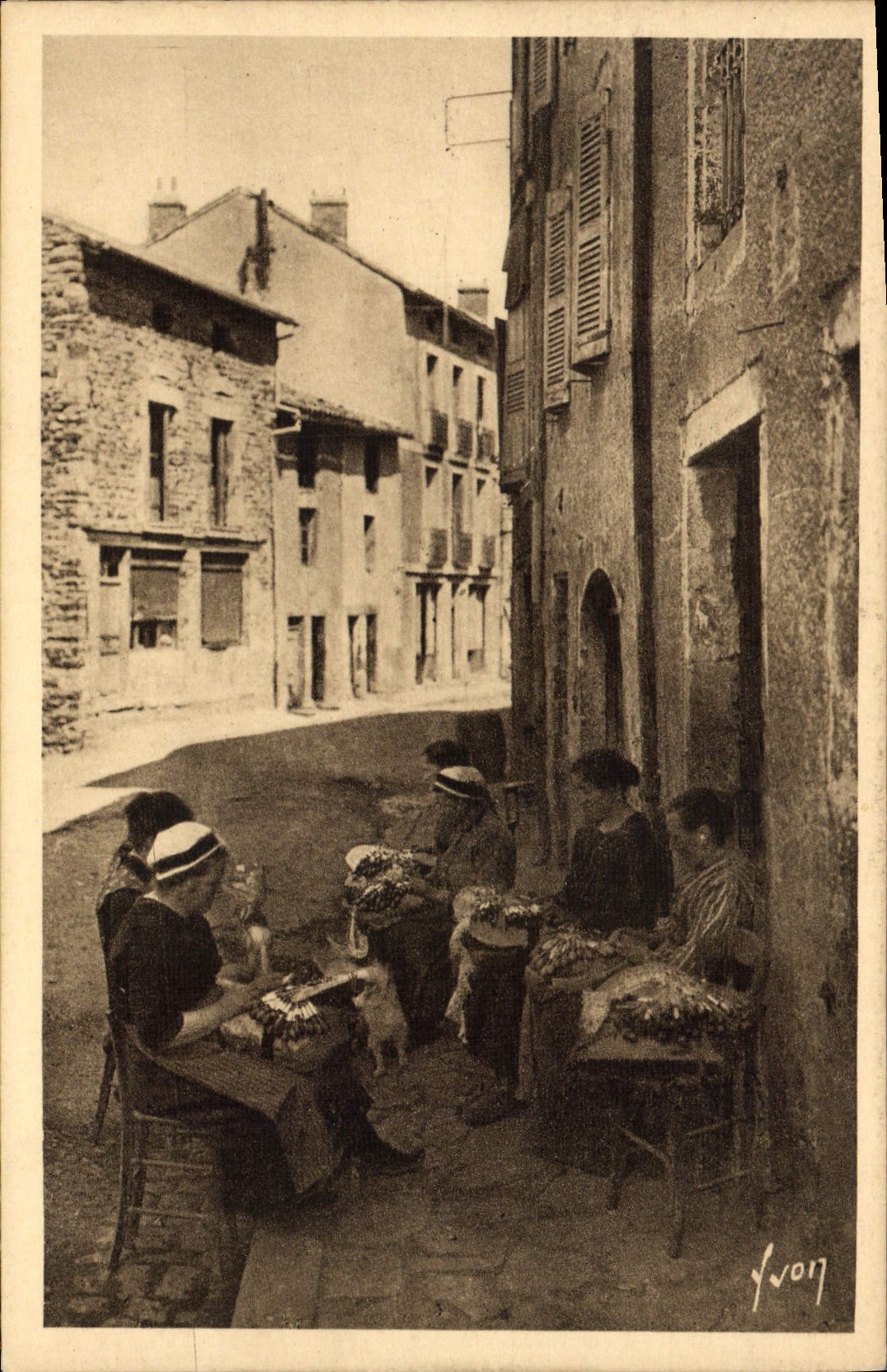 Groupe de Dentellières — Le Puy (Haute-Loire) — Les Éditions d'Art YVON