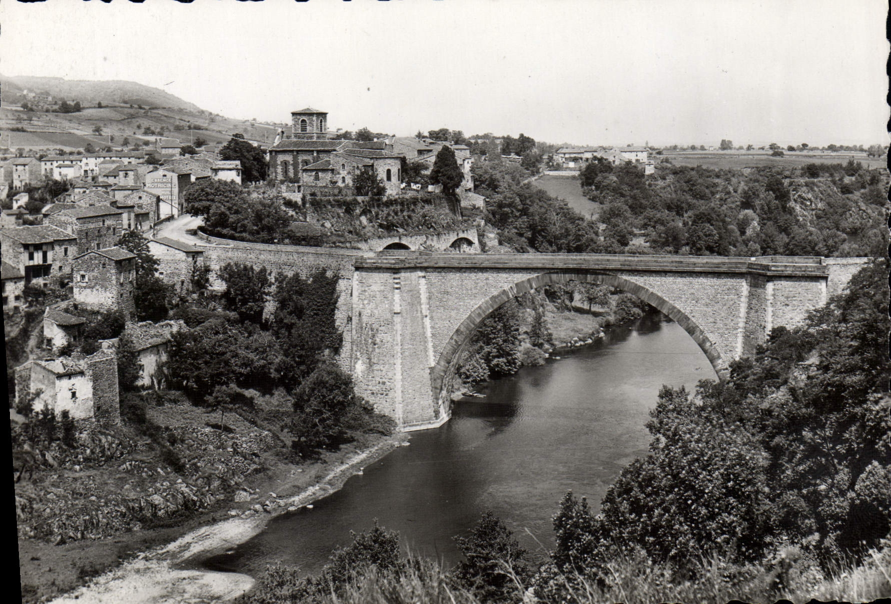 Brioude - Vue générale et pont sur l'Allier — Édition TISSAN - Brioult