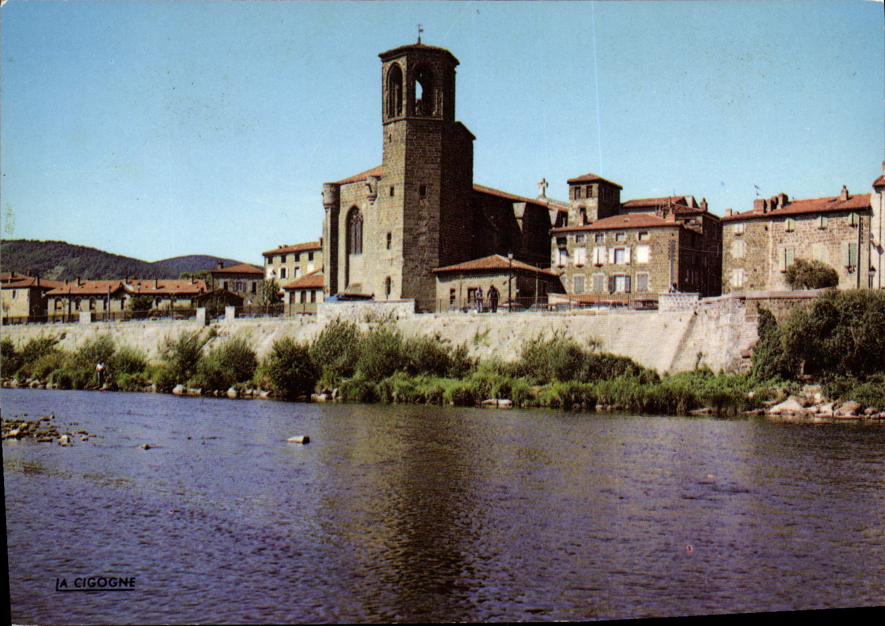 CPSM Langeac L'Eglise au Bord de l'Allier