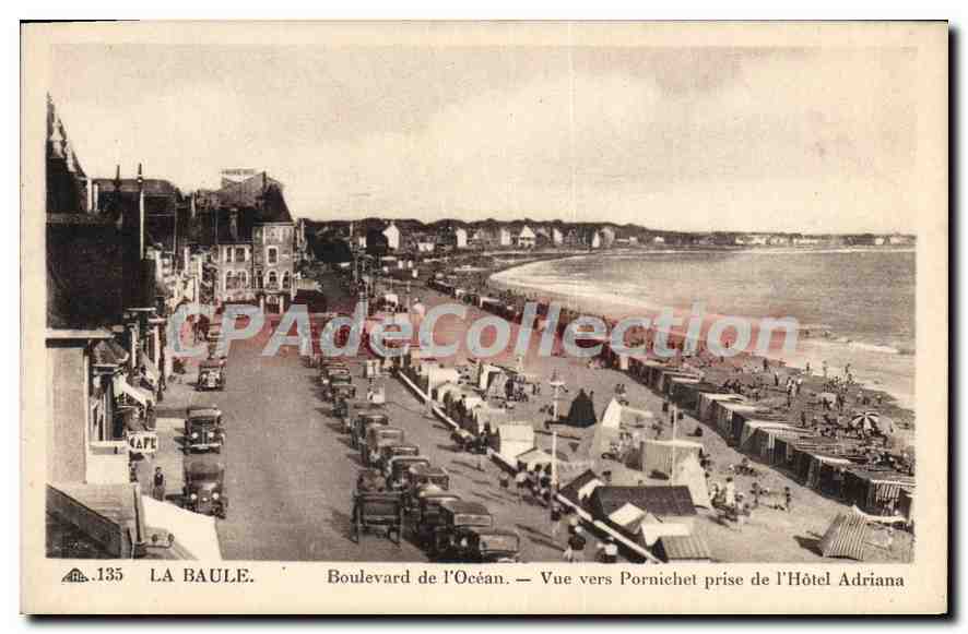 CPA La Baule Boulevard de l'Ocean Vue vers Pornichet prise de l'hotel Adriana
