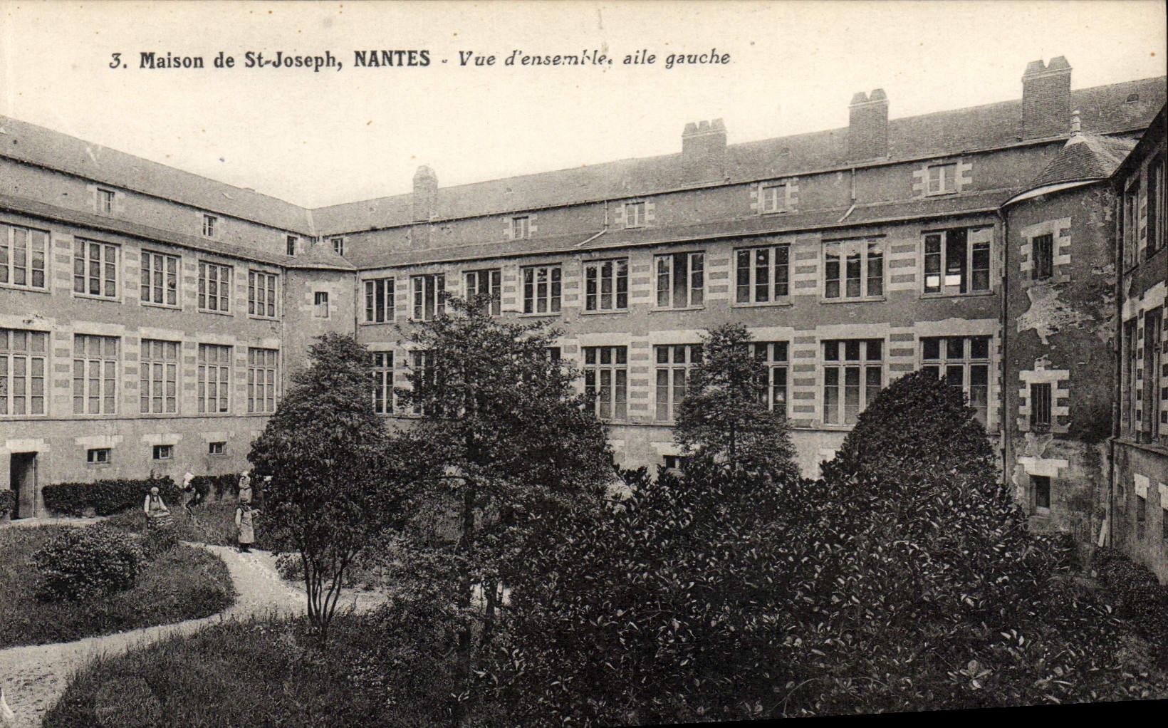 CPA Maison de St joseph Nantes Vue d'ensemble aile gauche