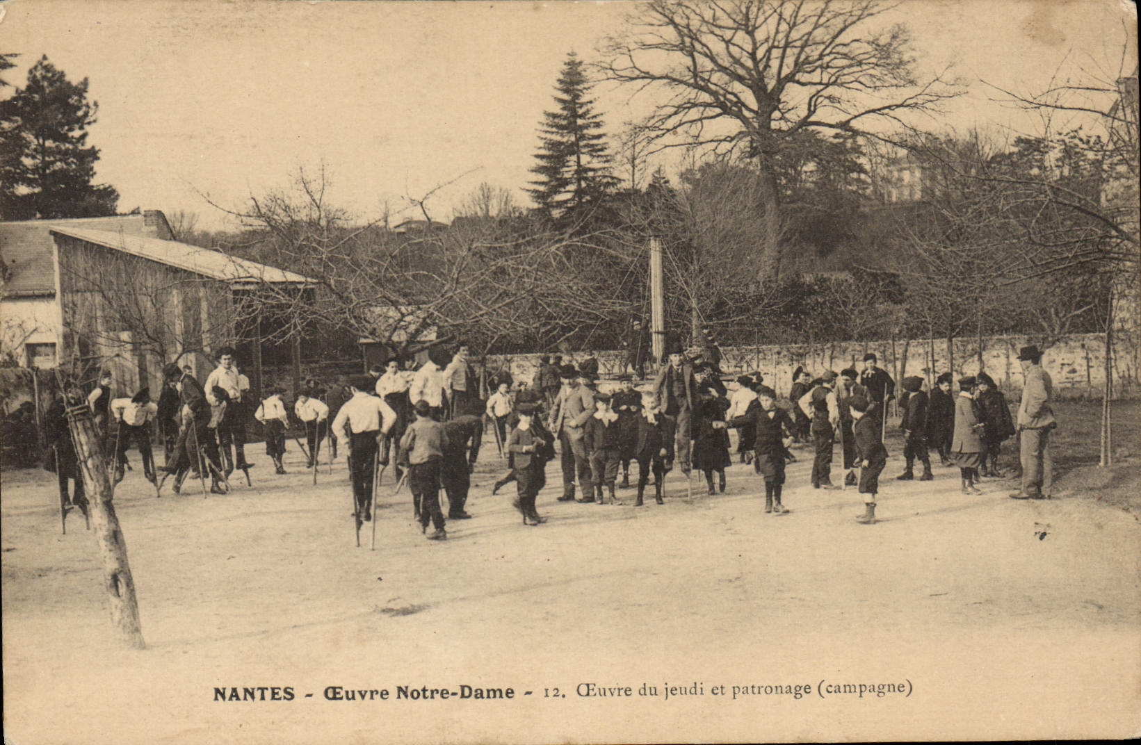 NANTES -Œuvre Notre-Dame - 12. Œuvre du jeudi et patronage (campagne)