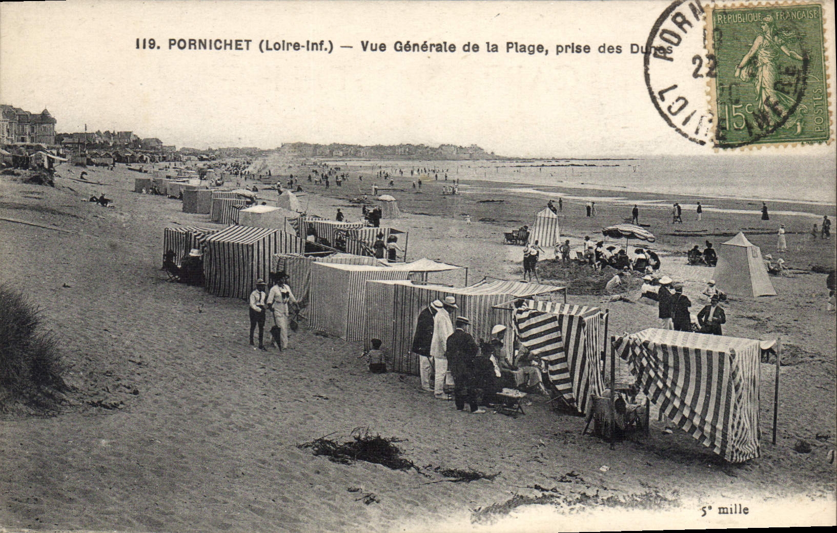 CPA Pornichet Vue generale de la Plage prise des Dunes