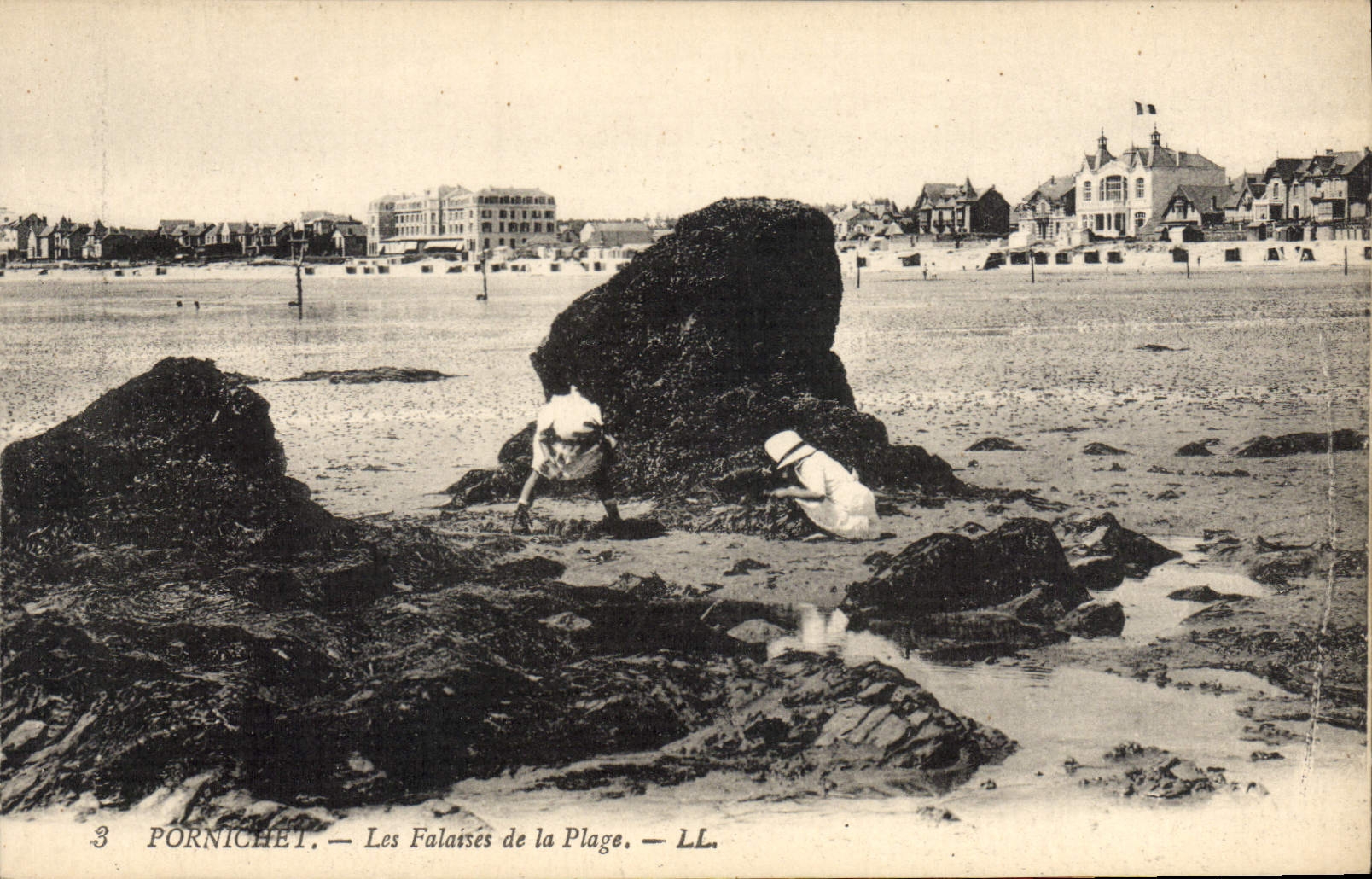 CPA Pornichet Les Falaises de la Plage