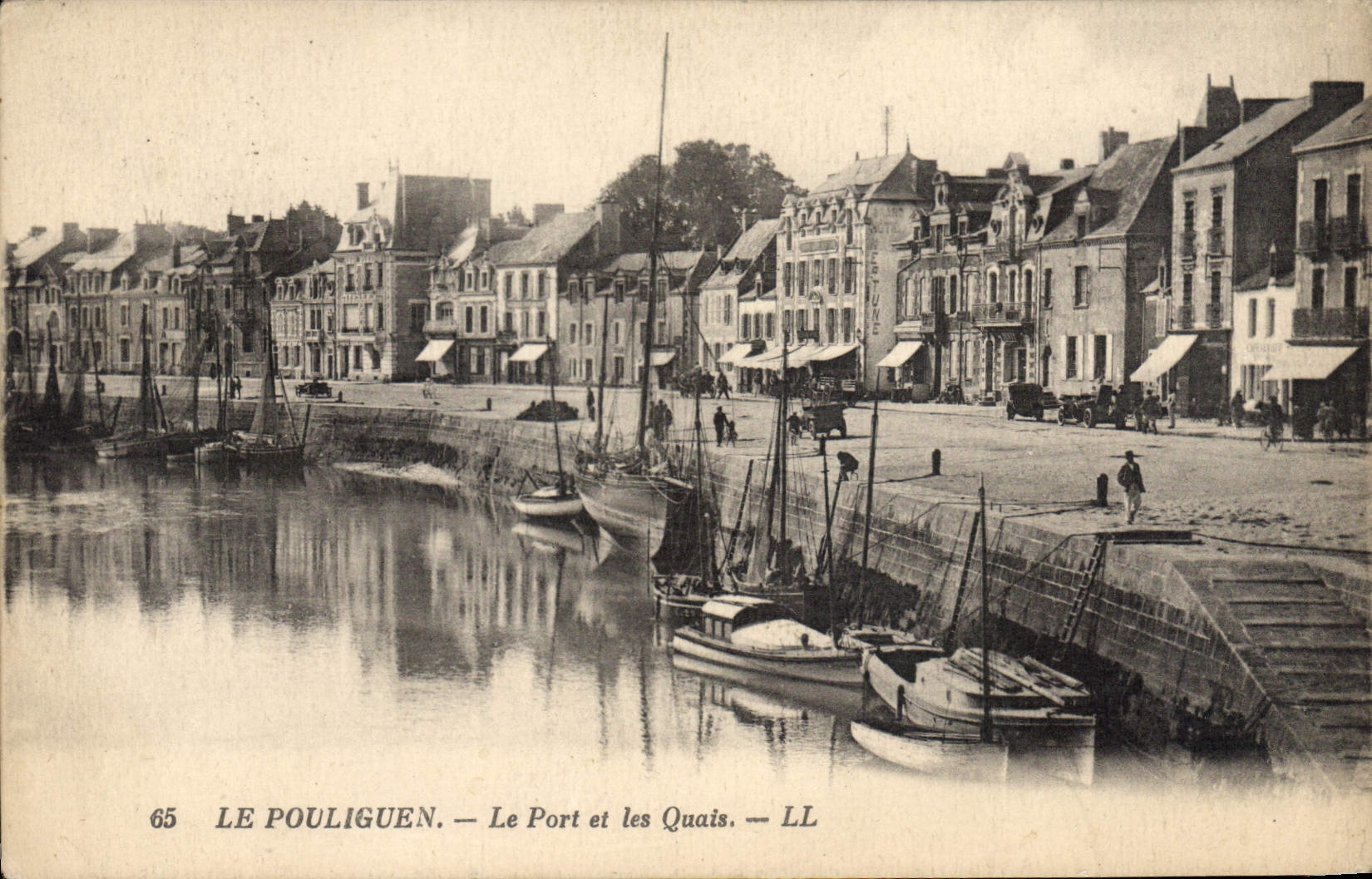 CPA Le Pouliguen Le Port Et Les Quais