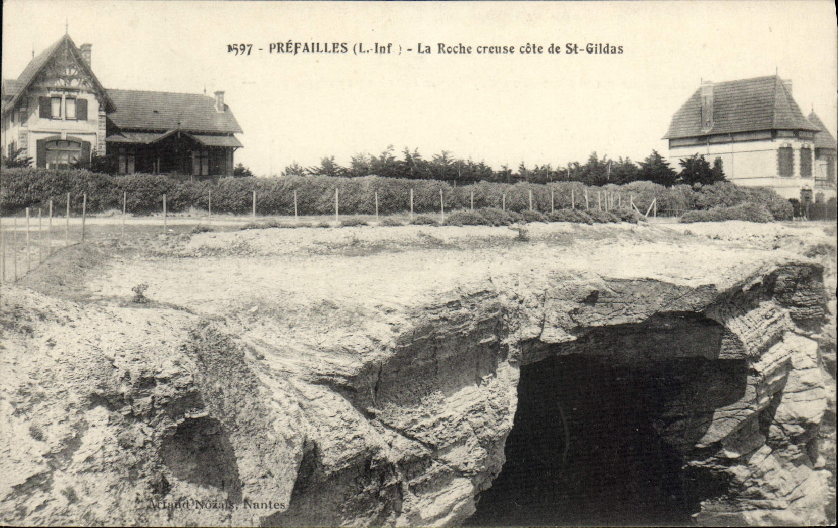 Préfailles (L. Inf.) - La Roche creuse côte de St-Gildas — Arland-Nozais, Nantes