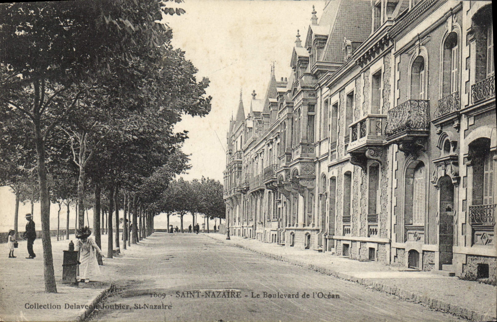 CPA Saint Nazaire Le Boulevard De I'Ocean