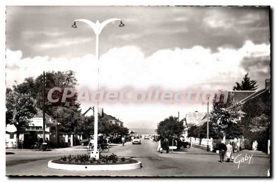 CPA Tharon Plage Place De La Concorde Vers I'Ocean