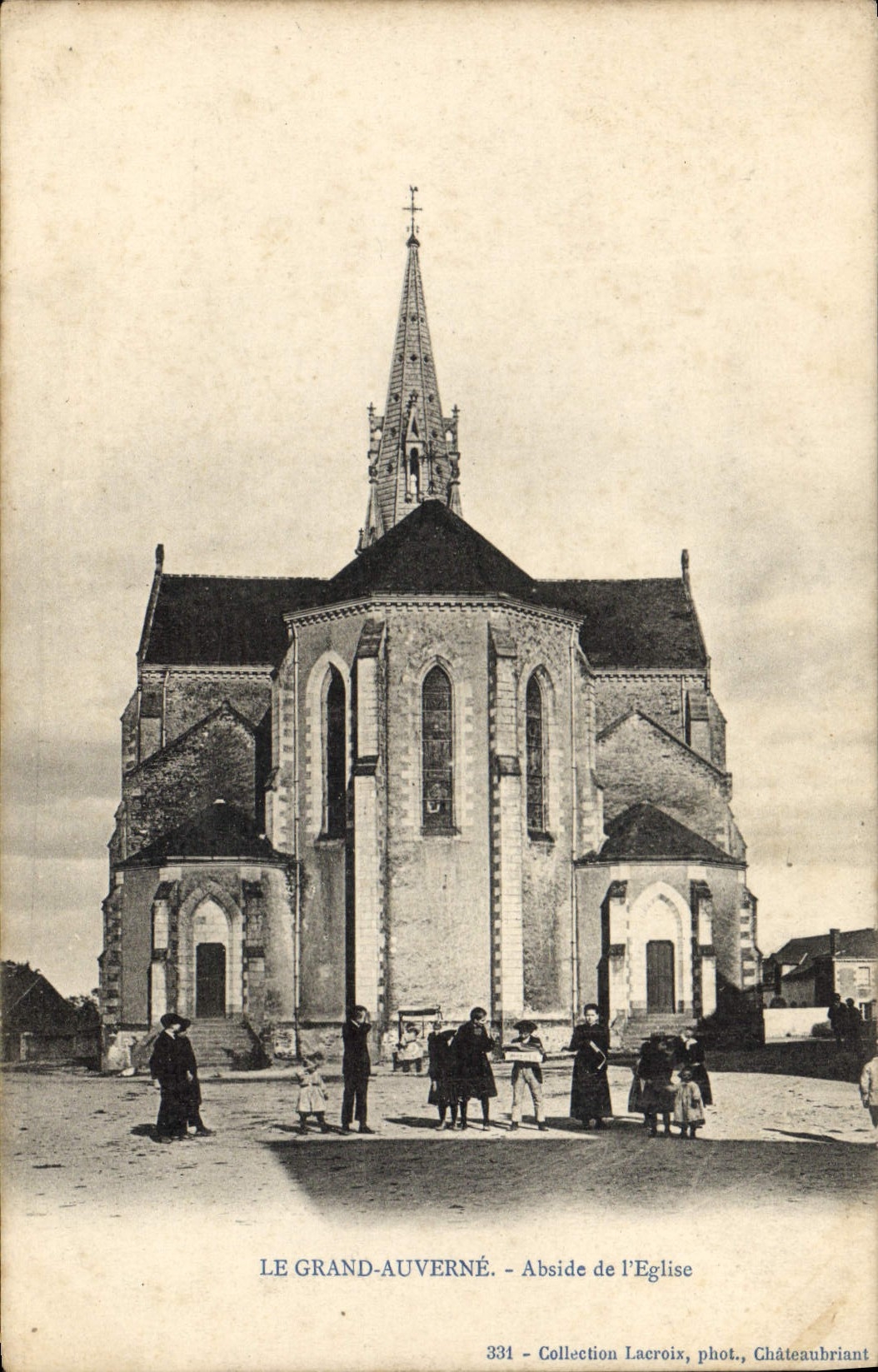 CPA Le Grand Auverne Abside De I'Eglise