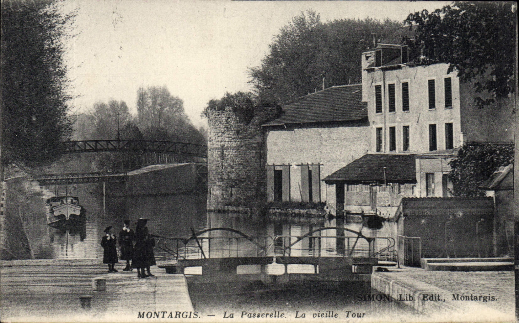 Montargis — La Passerelle. La vieille Tour — SIMON Lib. Edit., Montargis