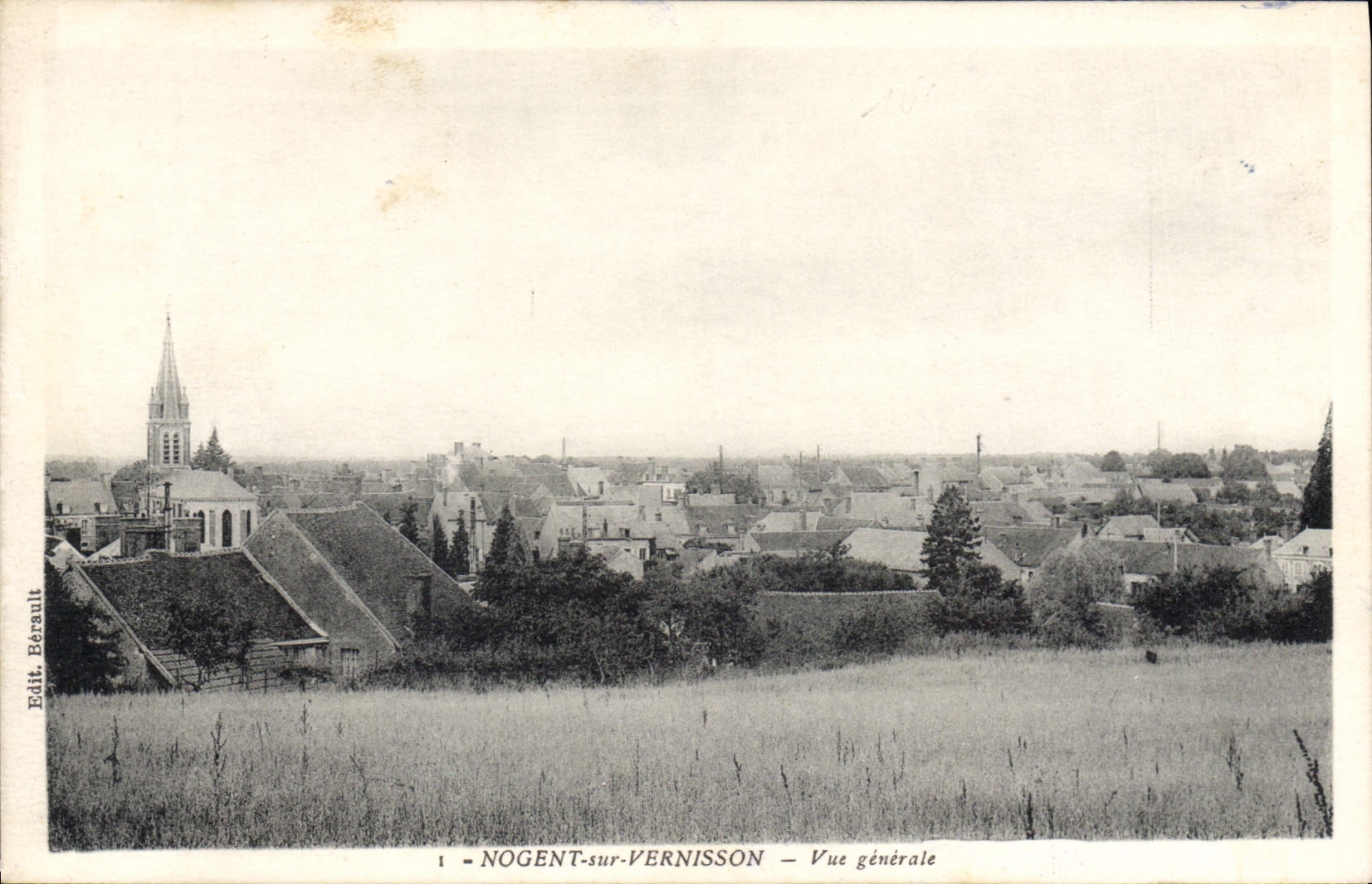 CPA Nogent Sur Vernisson Vue Generale