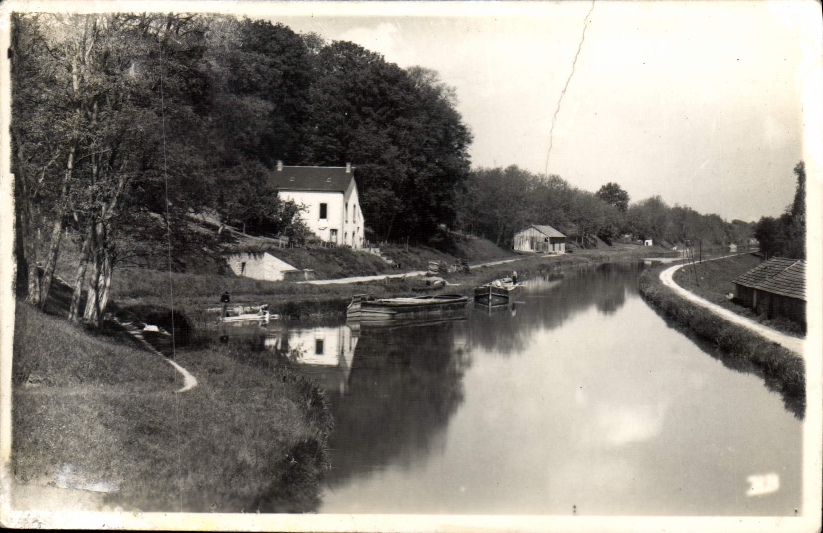 CPA Beaulieu vue sur le canal