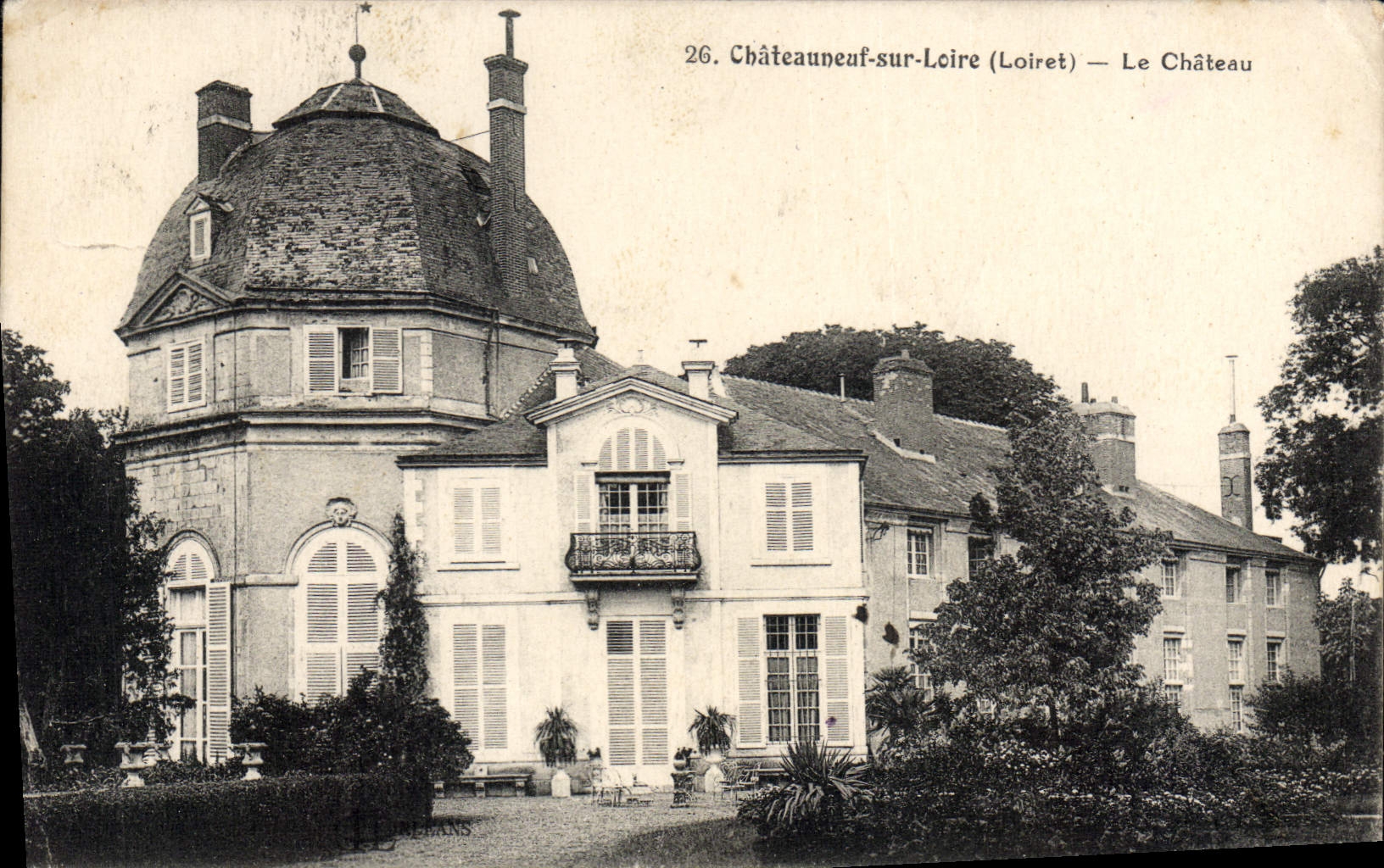 Châteauneuf-sur-Loire (Loiret) — Le Château — Lenoirans