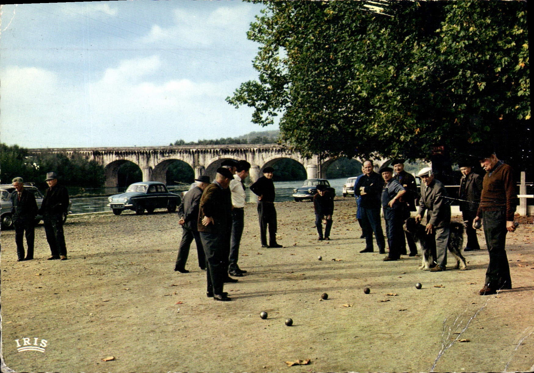 Pétanque à Agen — sur les bords de la Garonne — édition IRIS