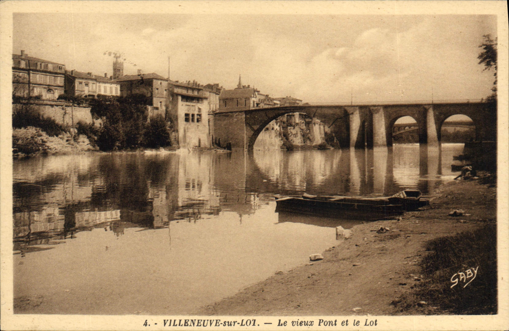 Villeneuve-sur-Lot — Le vieux Pont et le Lot — Saby