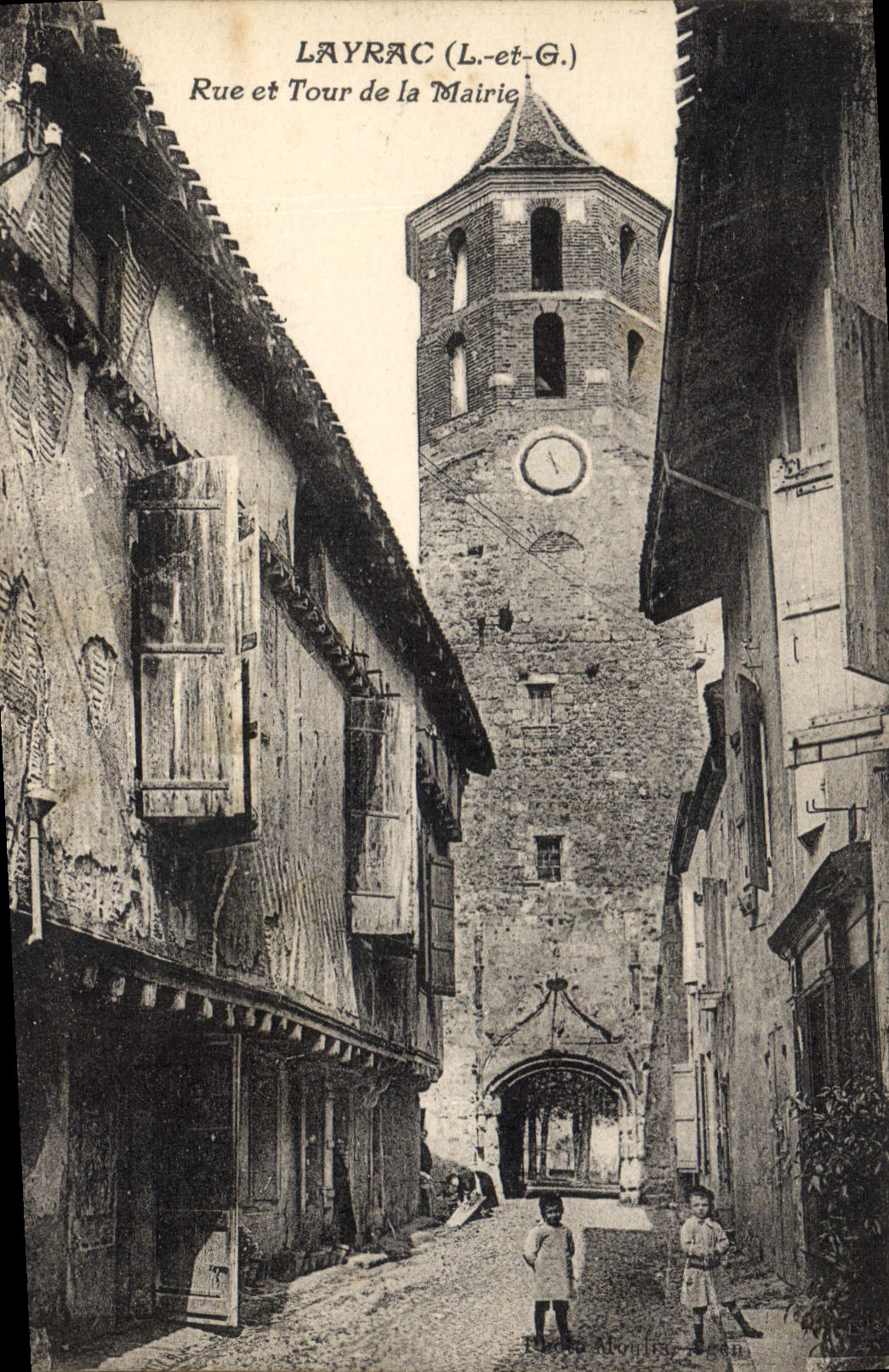 CPA Layrac Rue Et Tour De La Mairie