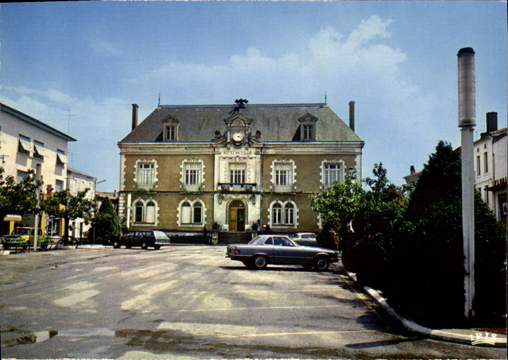 Sainte-Livrade-sur-Lot — Hôtel de Ville — Éditions Théo Jac, Limoges