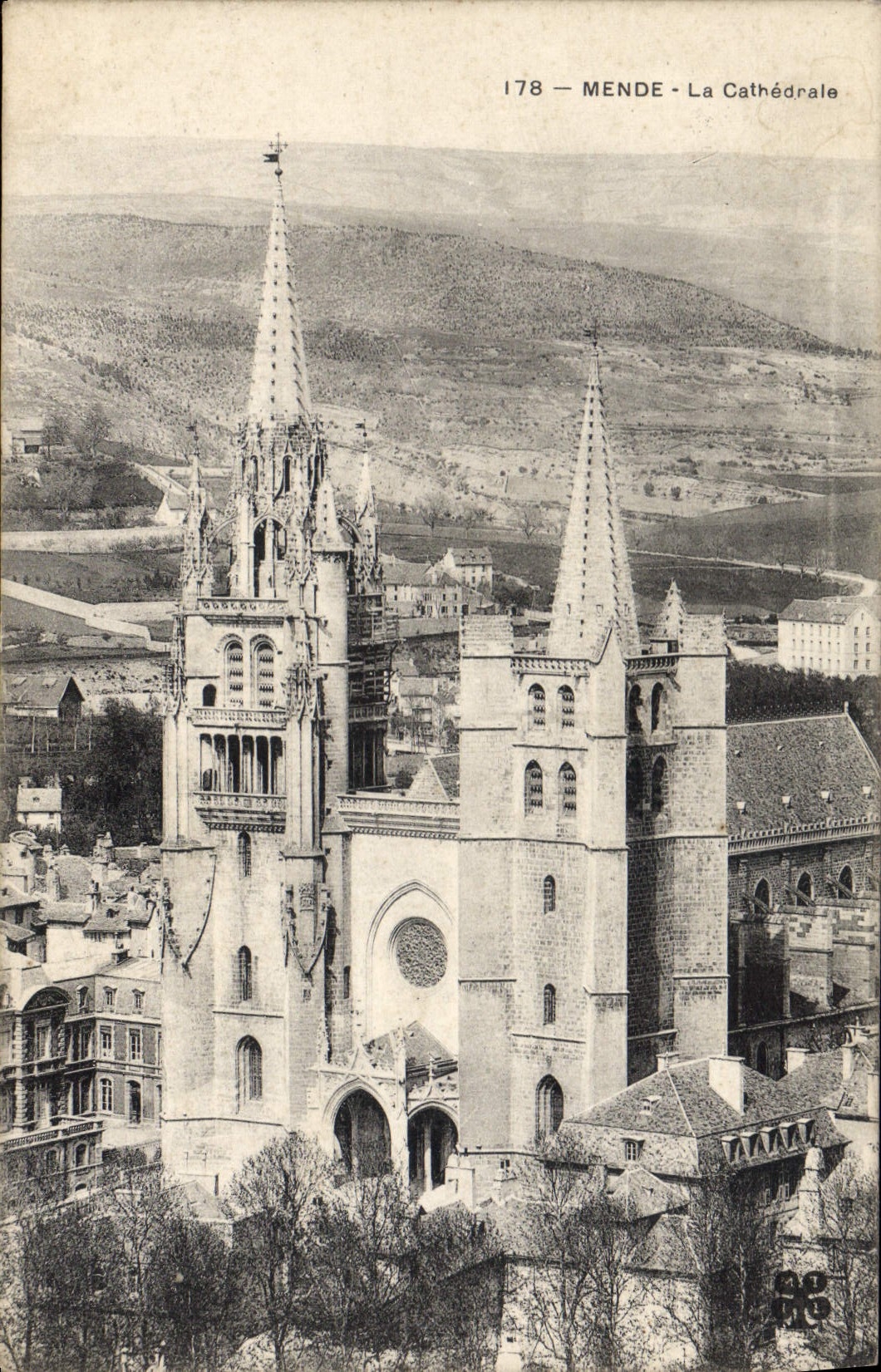 CPA Mende La Cathedrale