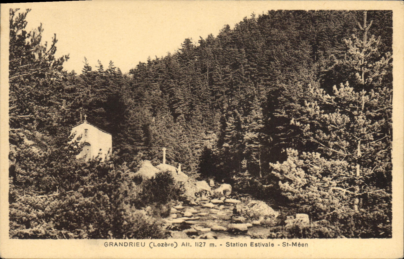 Grandrieu (Lozère) — Station Estivale St-Méen — Alt. 1127 m. — Éditeur : Photo-Atelier, Mersel