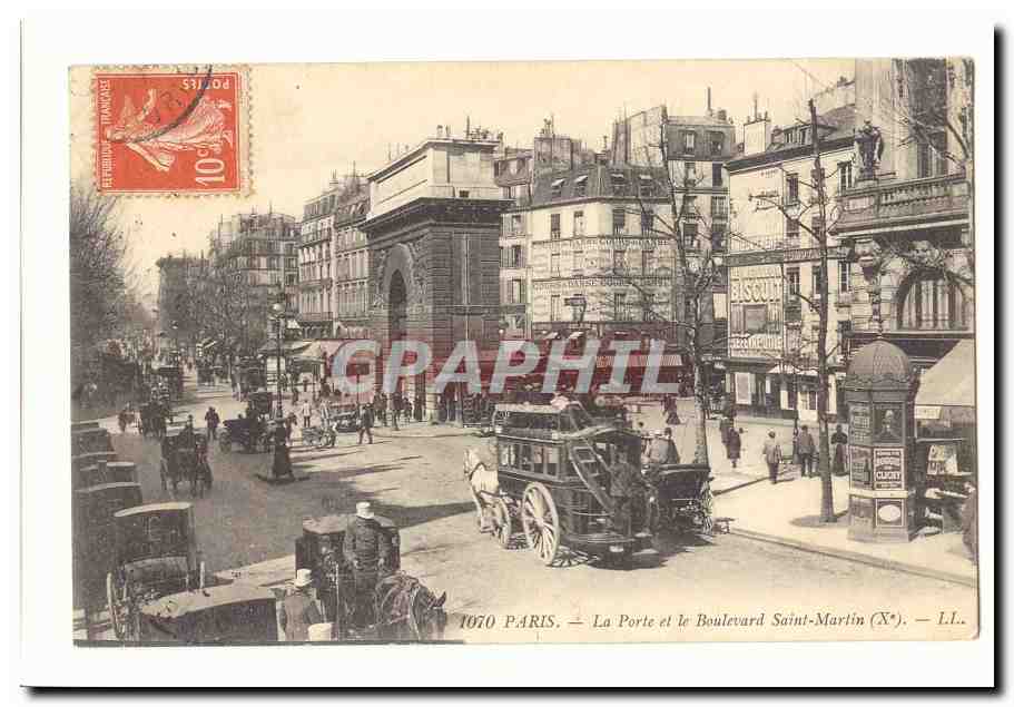 Paris (10eme) CPA la porte et le boulevard Saint Martin (tres animee)