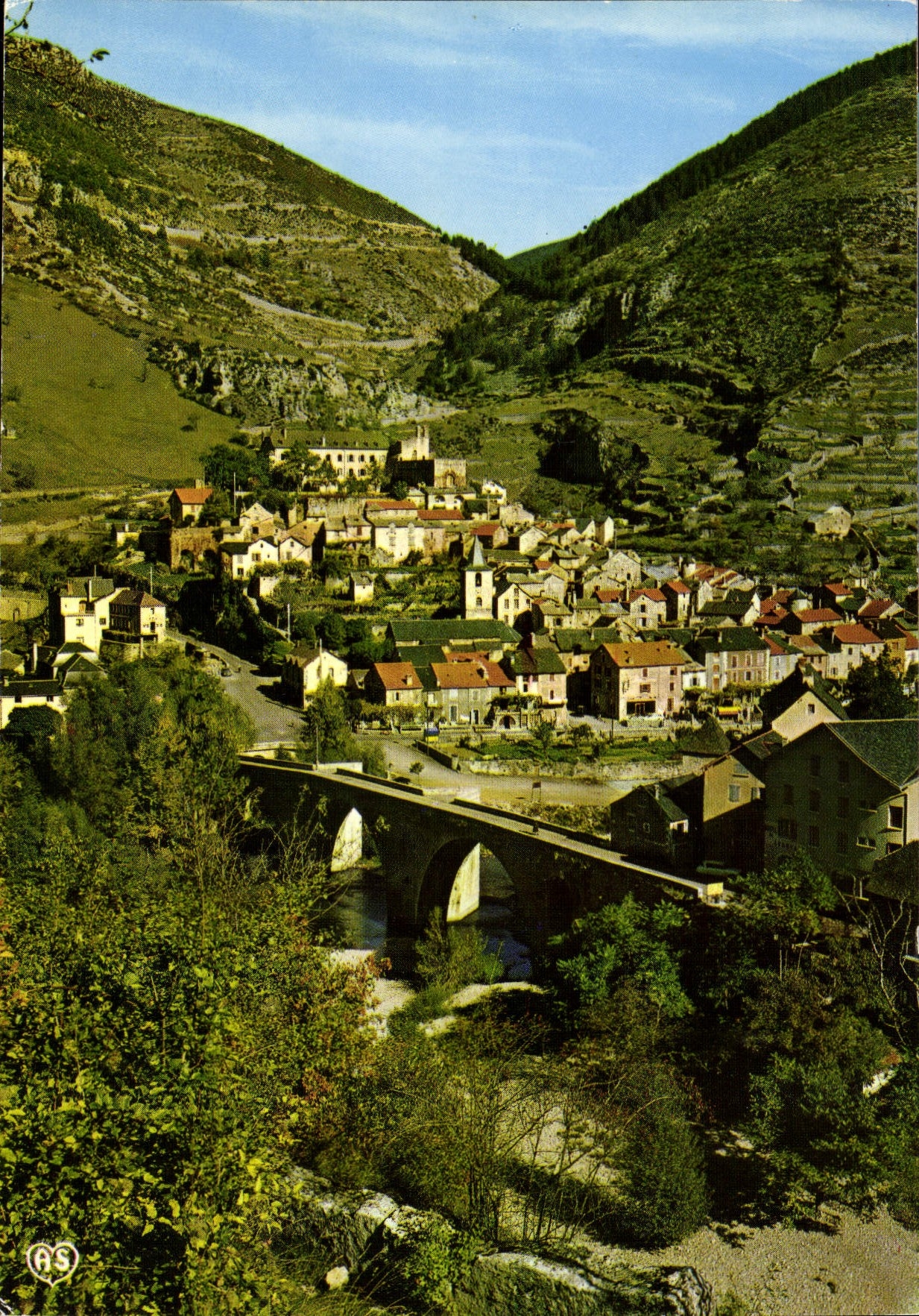 Sainte-Enimie — Vue générale — Société des Cartes Naturelles