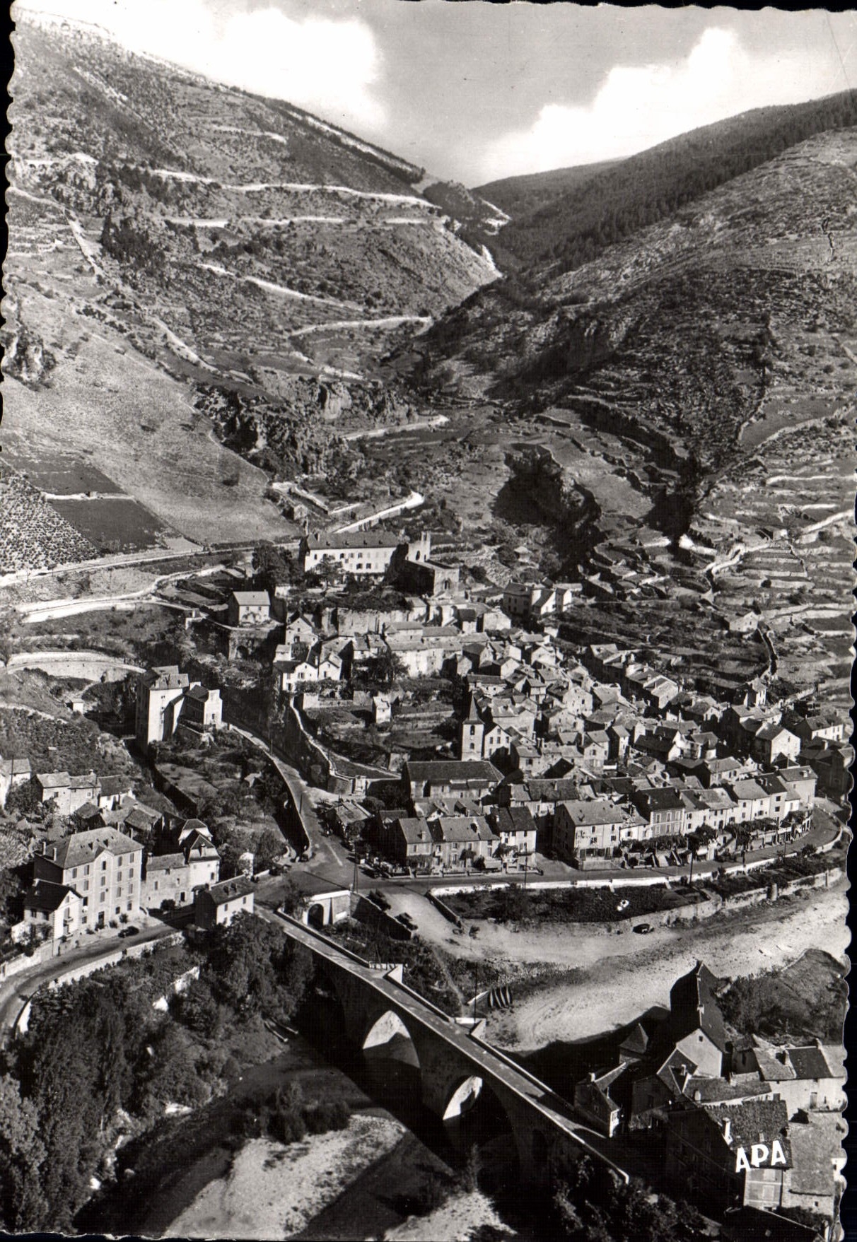 Sainte-Enimie — Allgemeiner Blick — Verlag APA