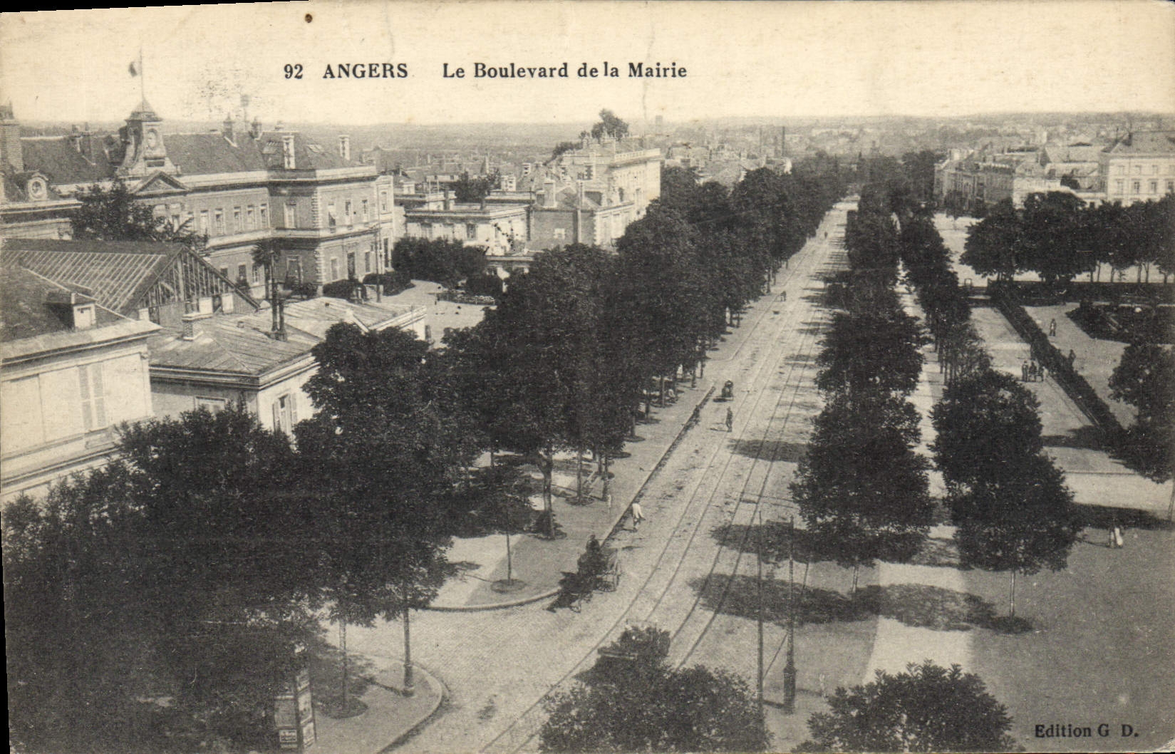 CPA Angers Le Boulevard De La Mairie
