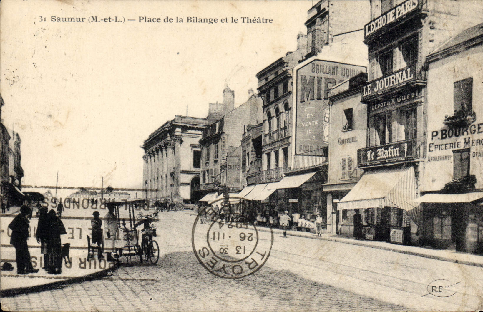 CPA Saumur Place De la Bilange Et Le Theatre