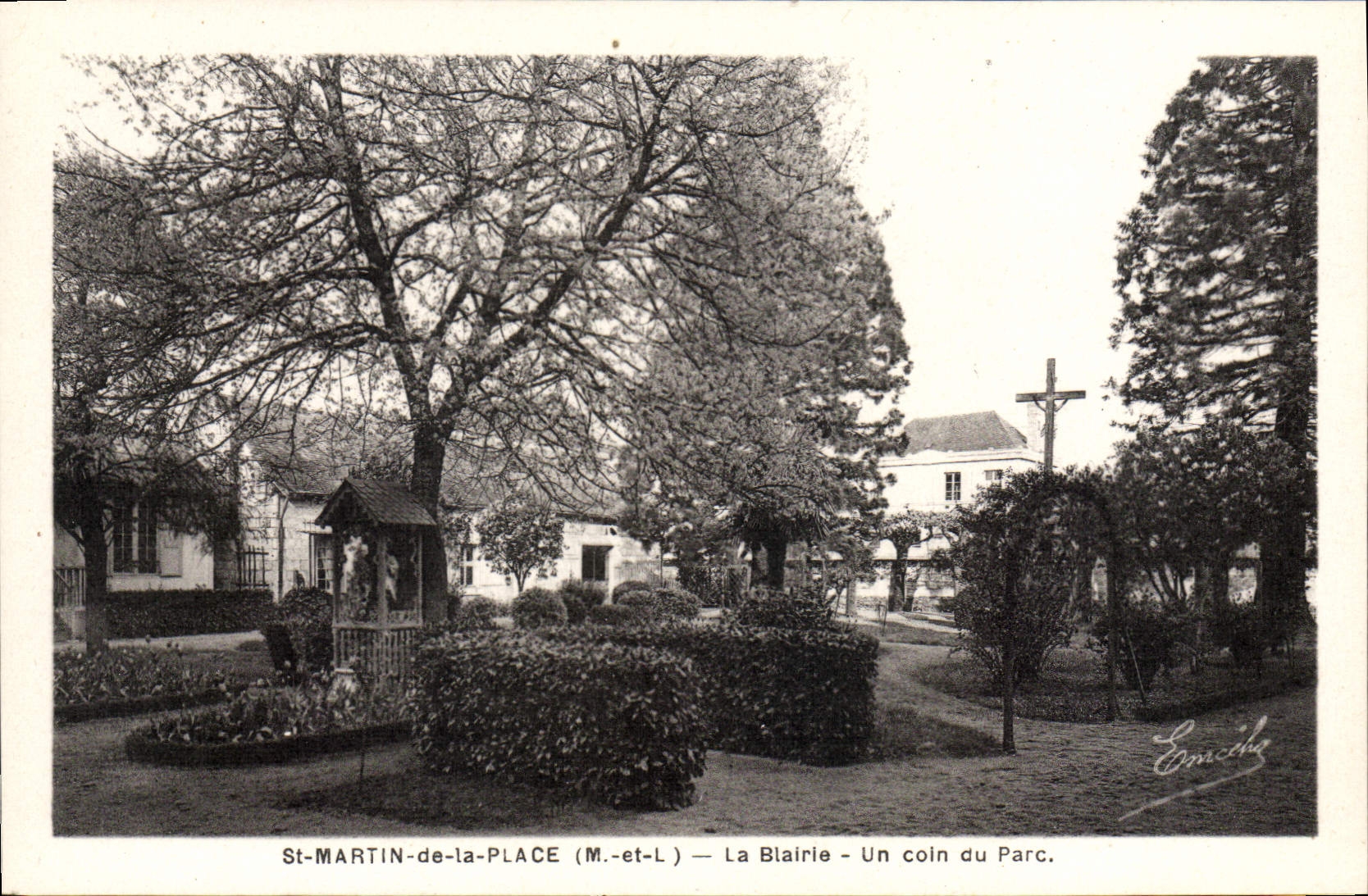 CPA St Martin De La Place la Biairie Un Coin Du Parc