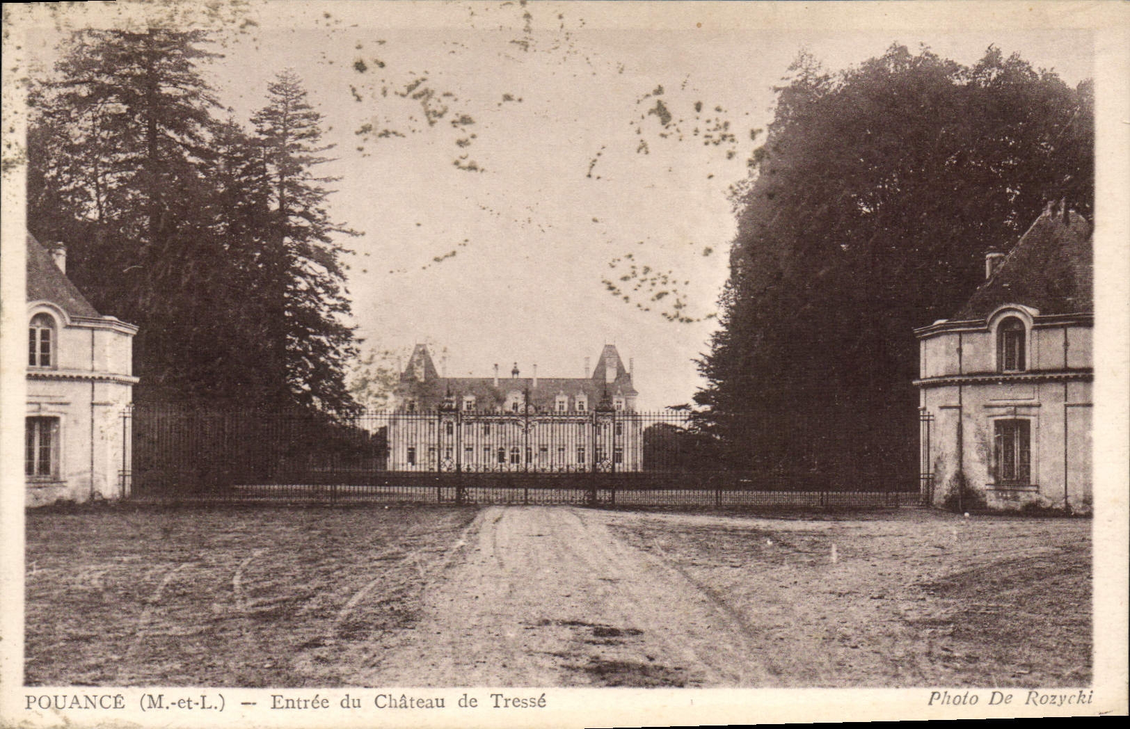CPA Pouance Entree Du Chateau De Tressé