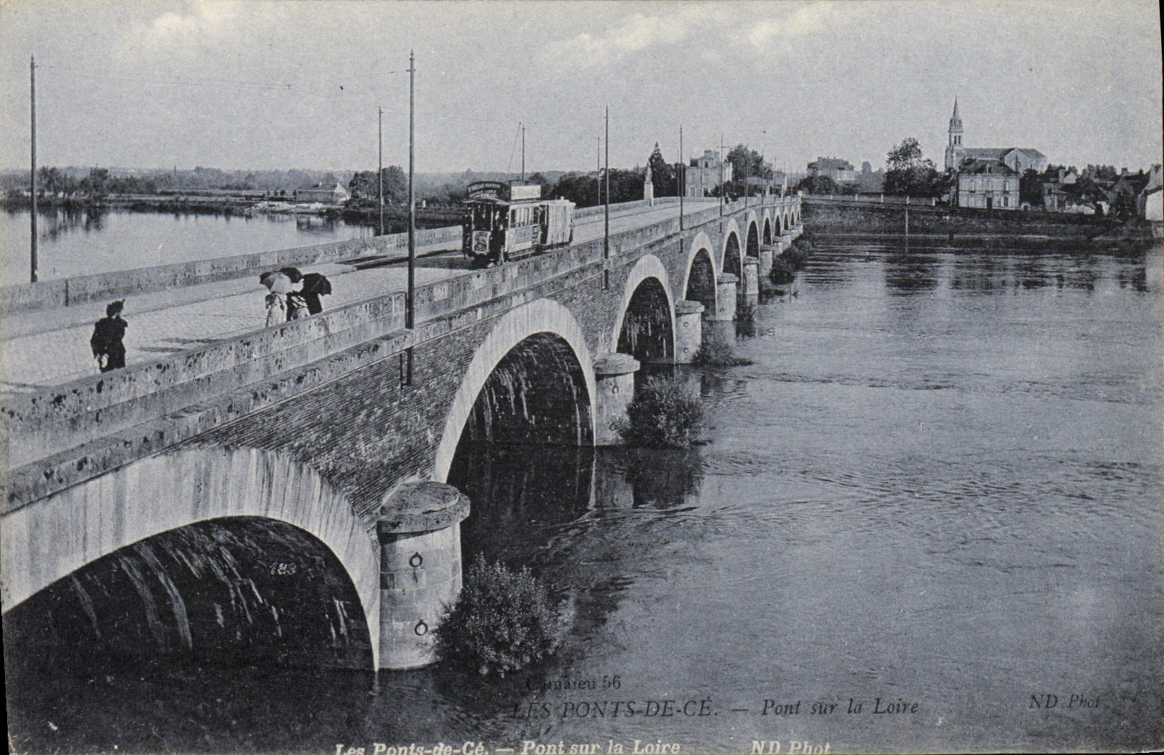 CPA Les Ponts De Ce Pont Sur La Loire