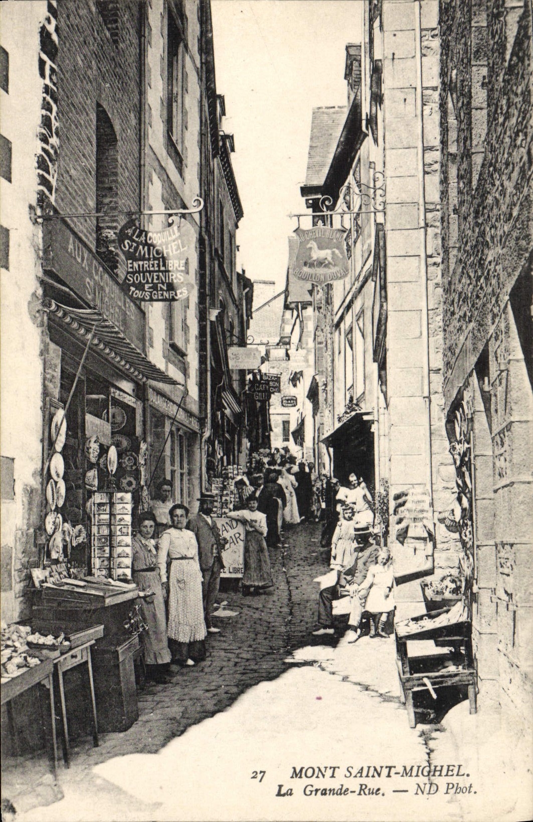 Mont Saint-Michel — La Grande-Rue — ND Phot.