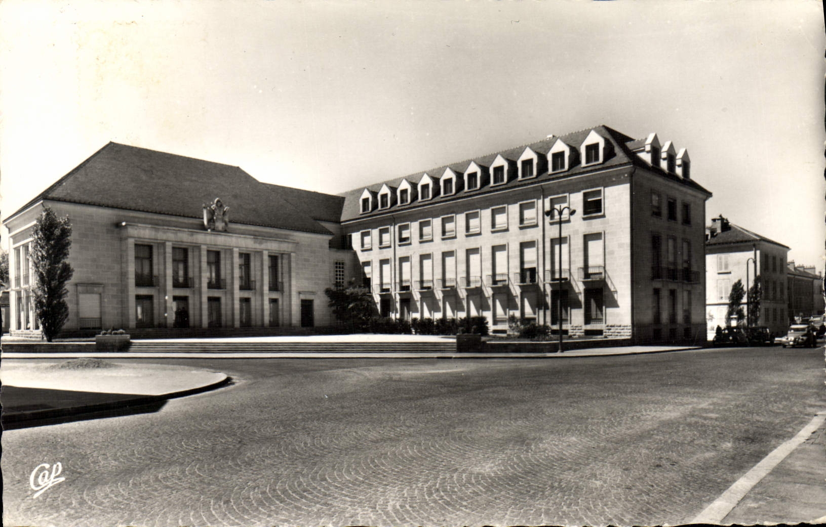 Hôtel Mess des Officiers — Châlons-sur-Marne — éditeur Réal-Photo