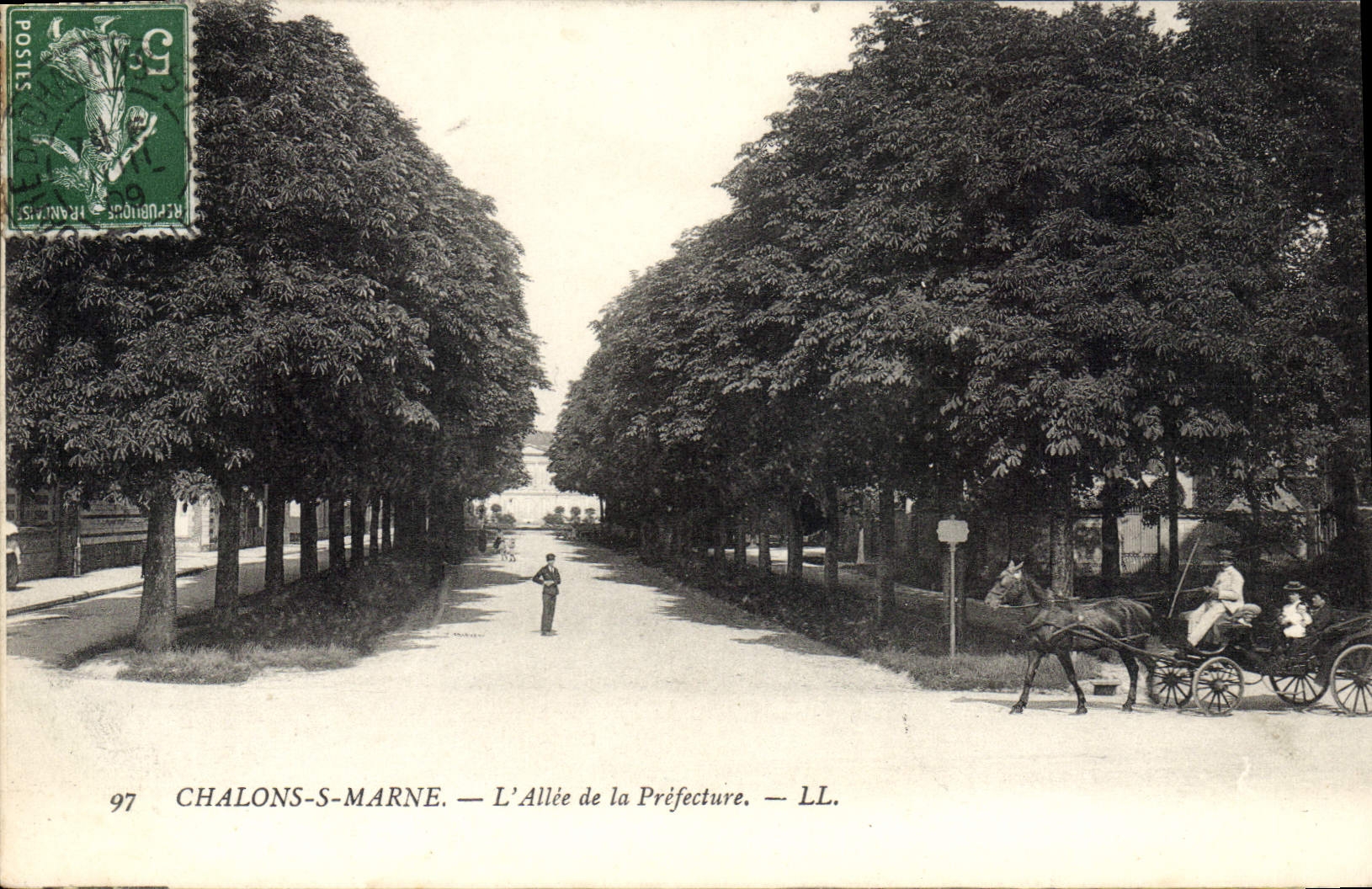 CPA CHALONS Sur Marne L'Allee De La Prefecture